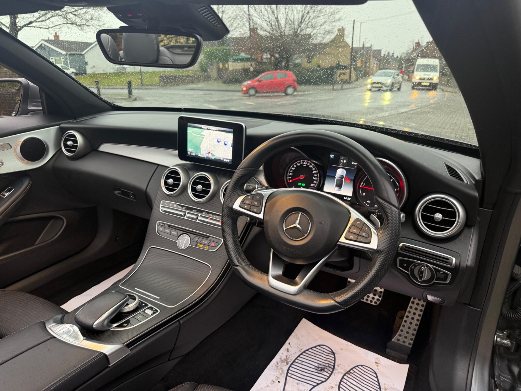 2018 Mercedes-Benz C Class image 22