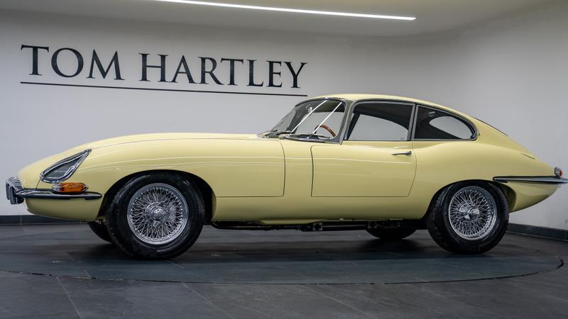 Jaguar E-Type view 16
