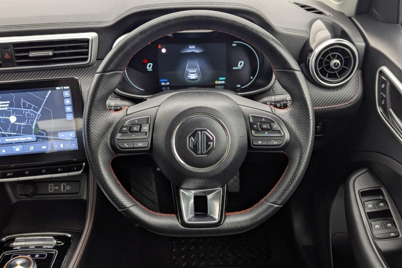 MG ZS view 30