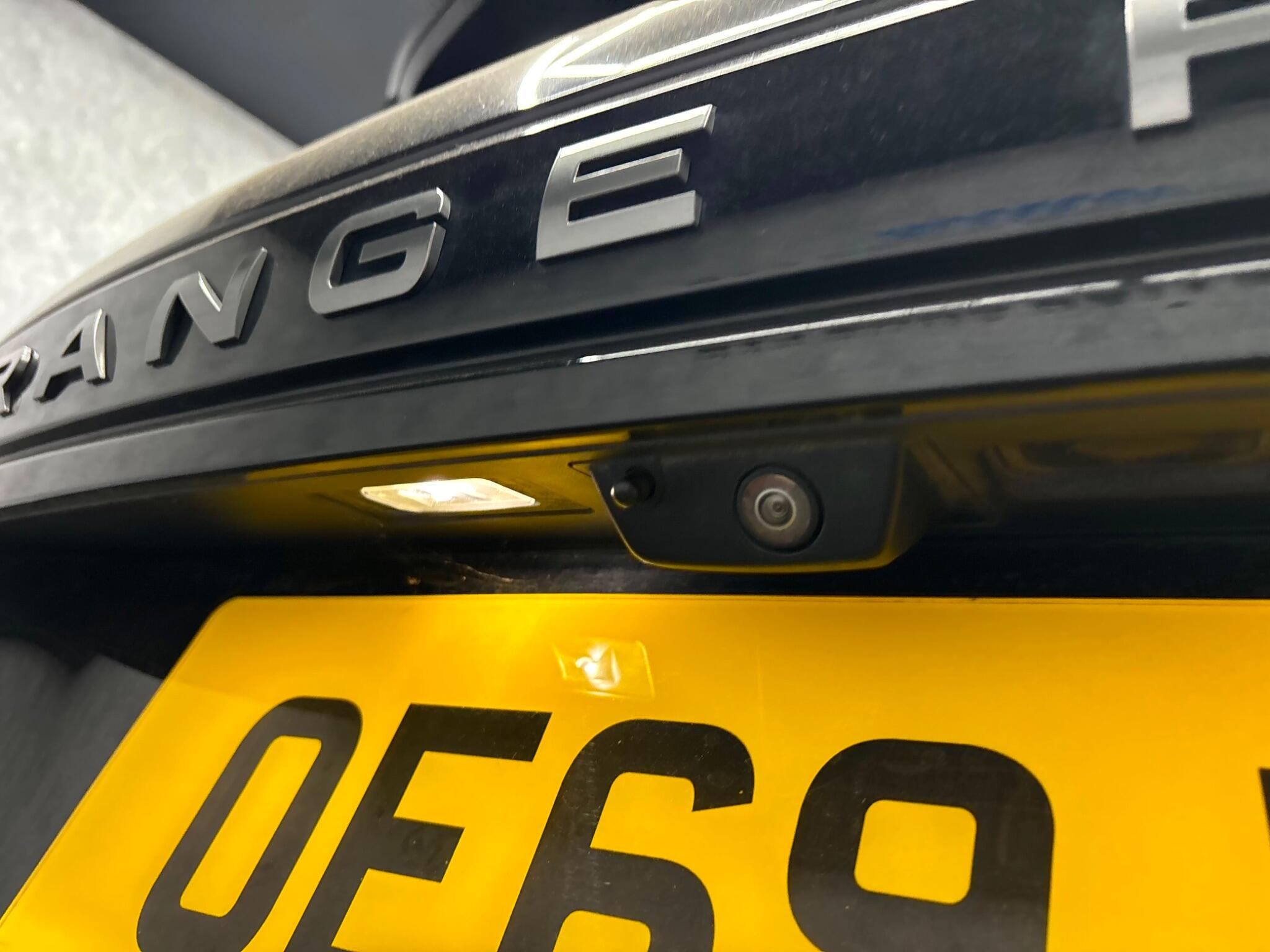 Land Rover Range Rover Evoque view 36