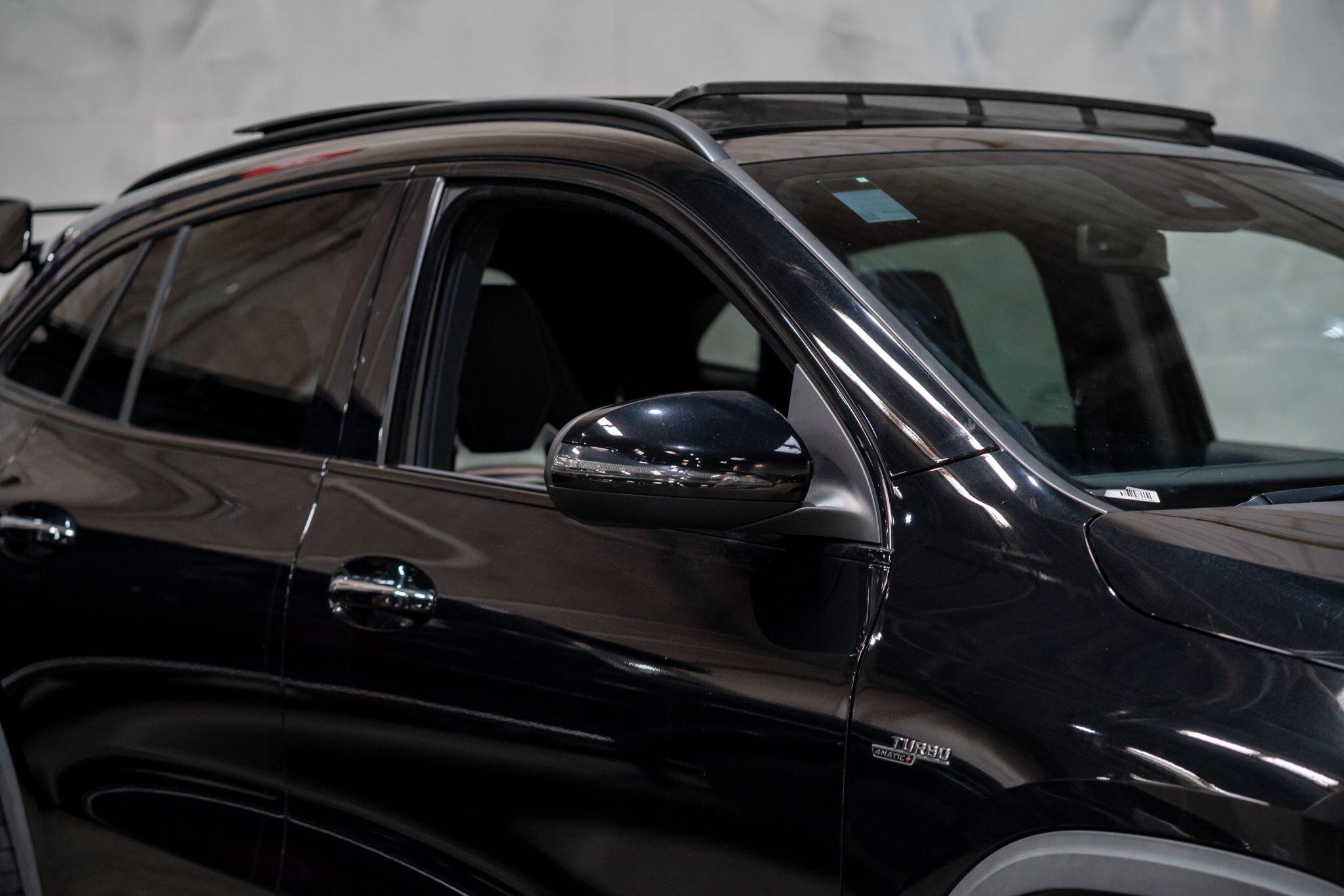 Mercedes-Benz Gla view 41