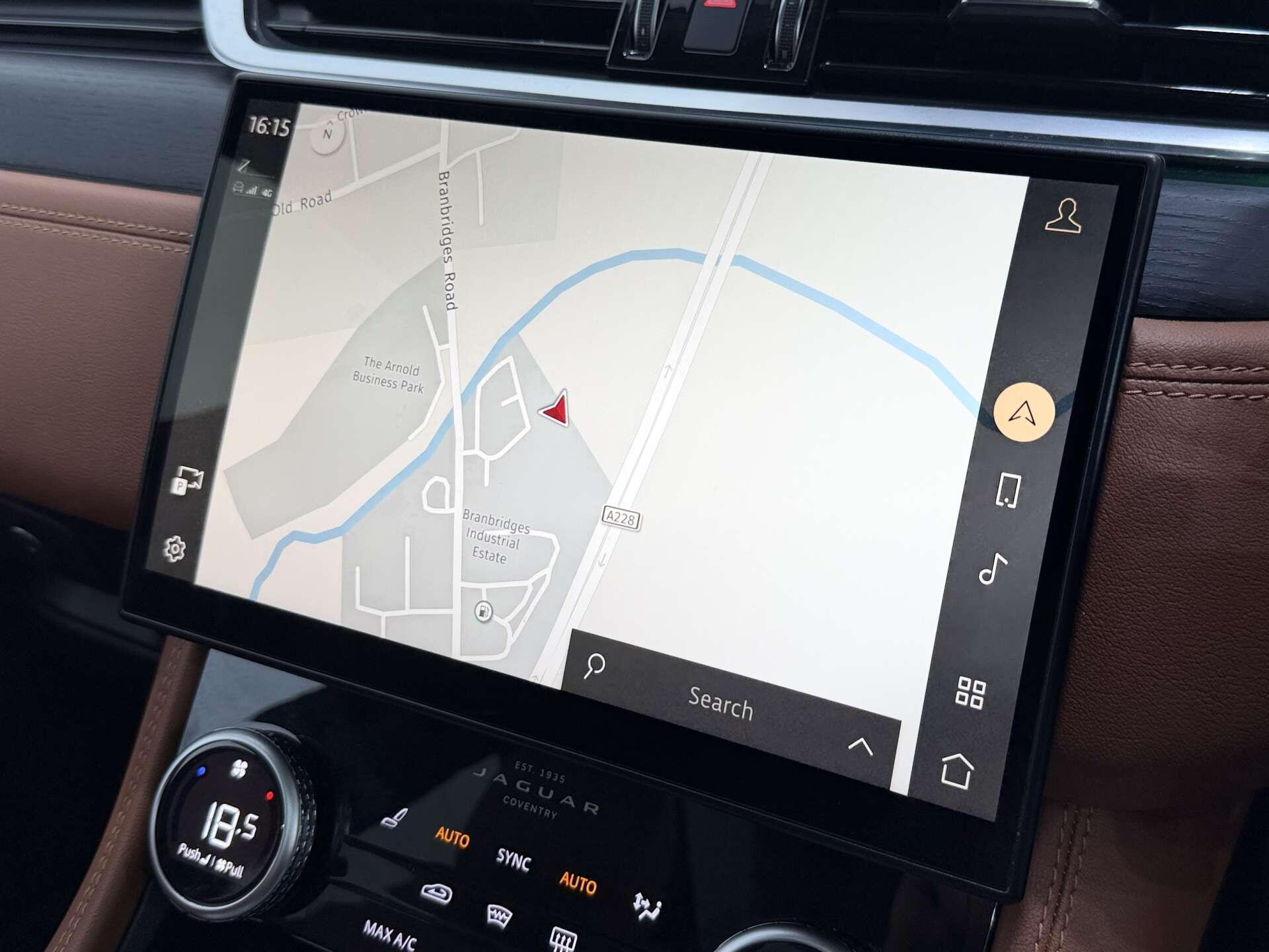 Jaguar F-Pace view 39