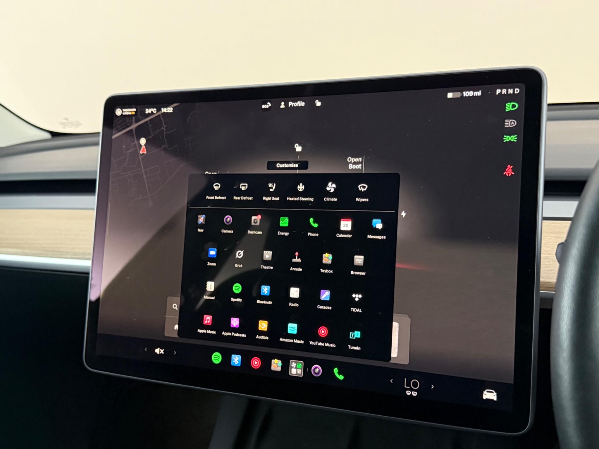 Tesla Model 3 view 28