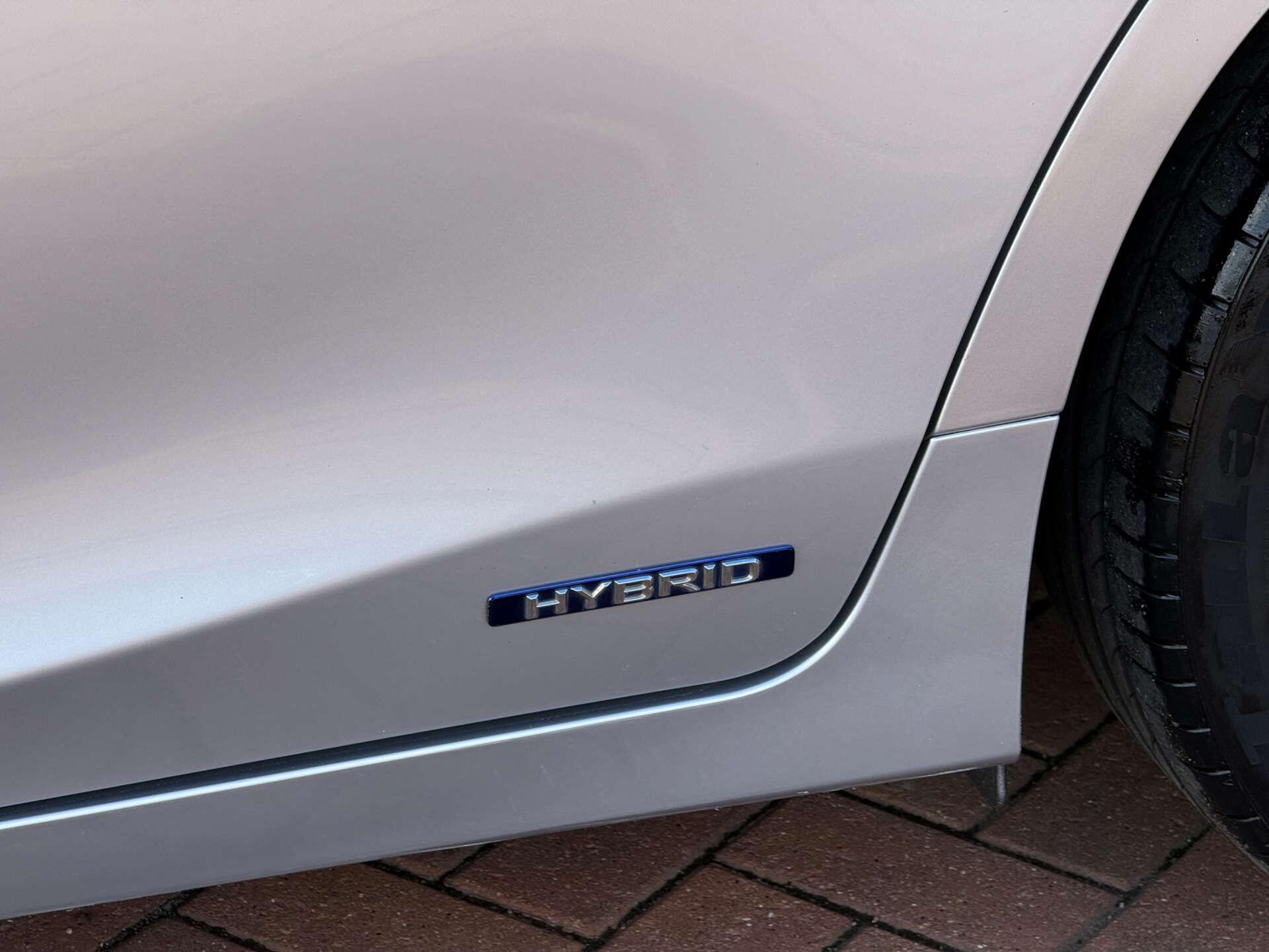 Lexus CT view 8