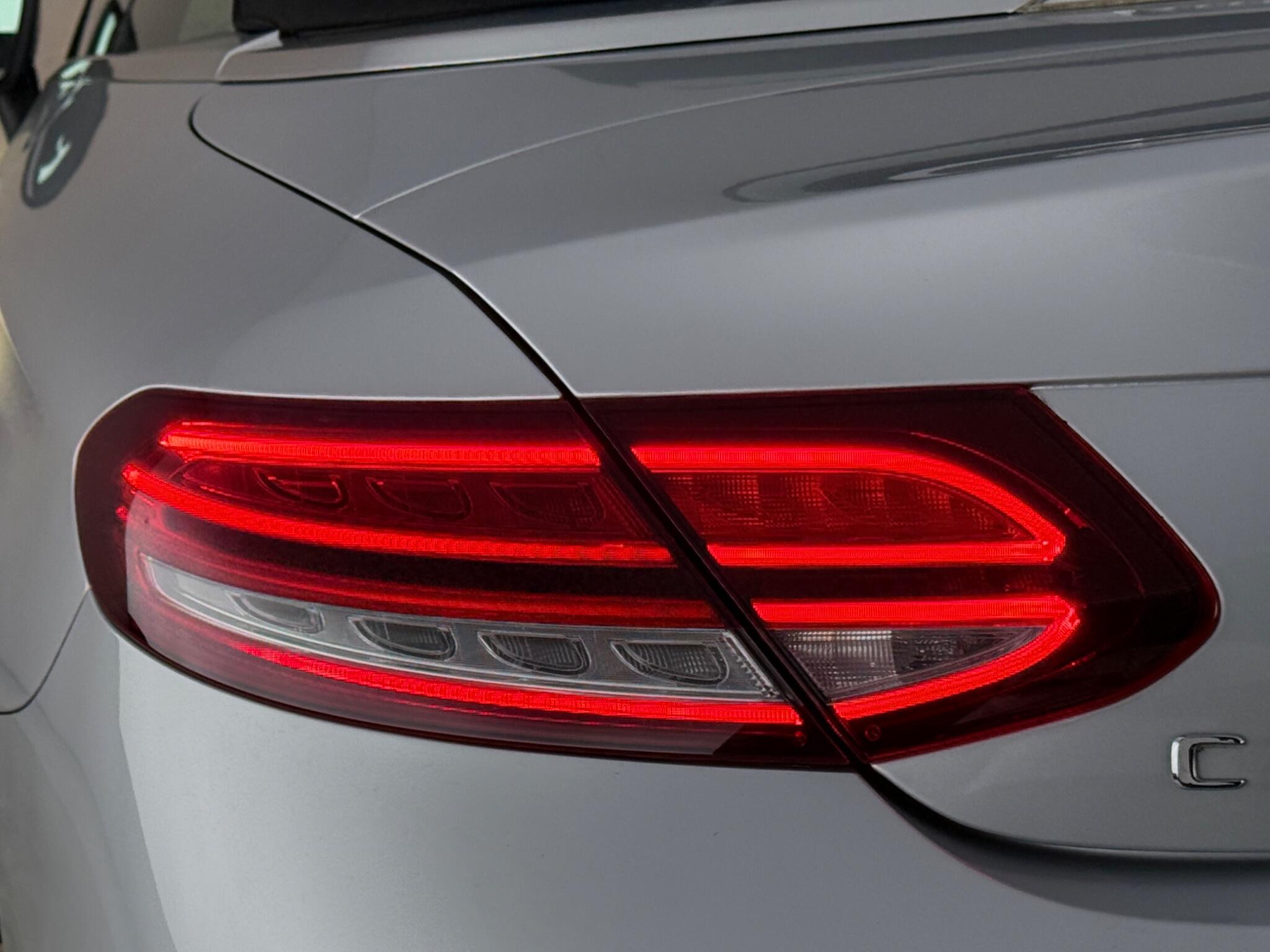 Mercedes-Benz C-Class view 14