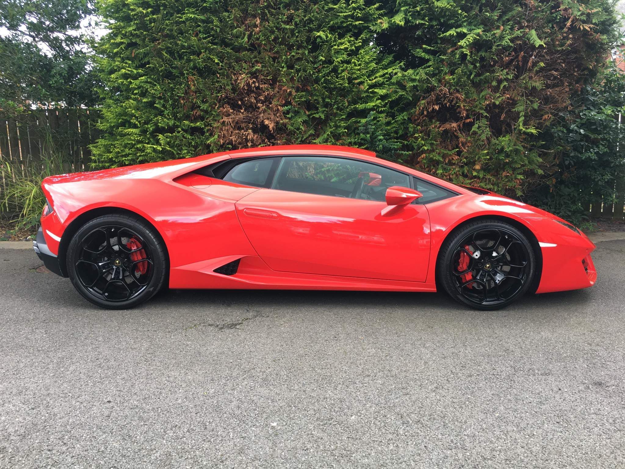 Lamborghini Huracan view 15