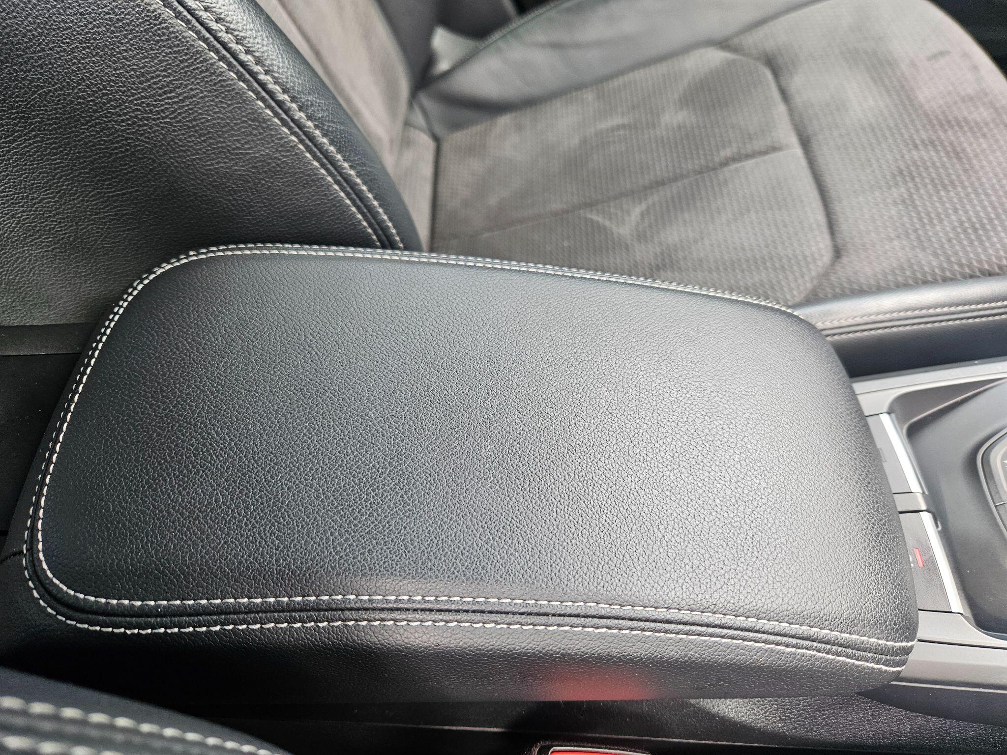 2019 Audi SQ2 image 43