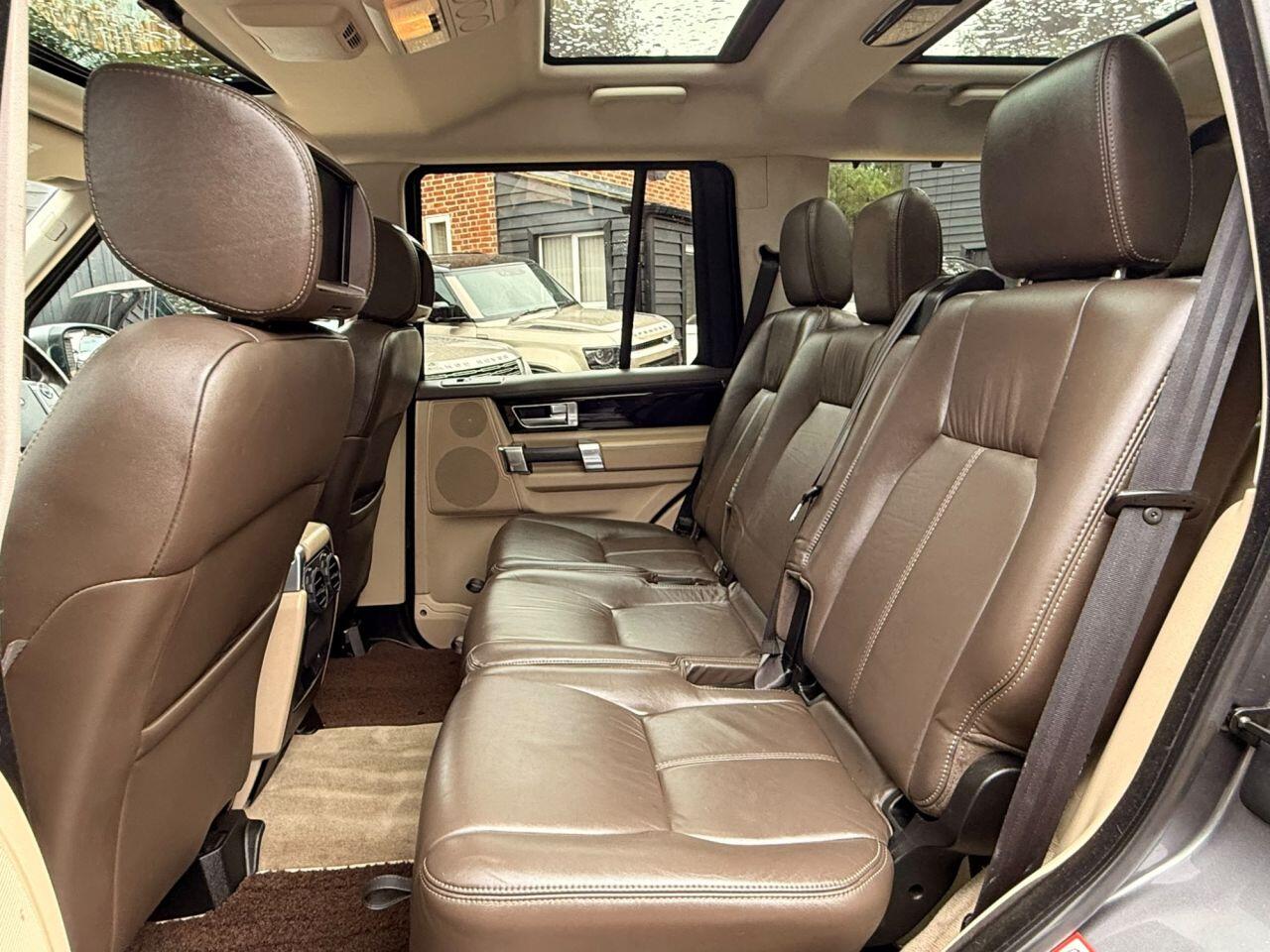 Land Rover Discovery 4 view 15