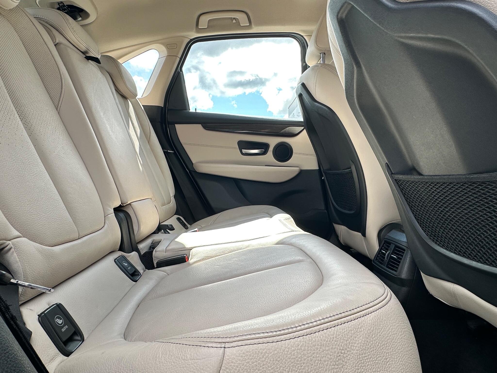 BMW 2 Series Active Tourer view 33