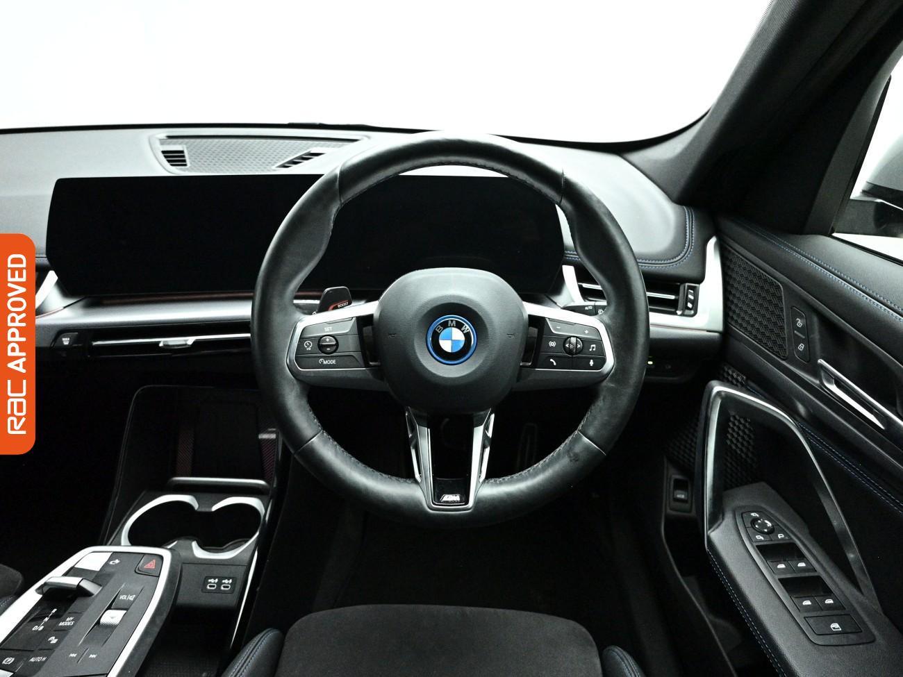 BMW Ix1 view 10