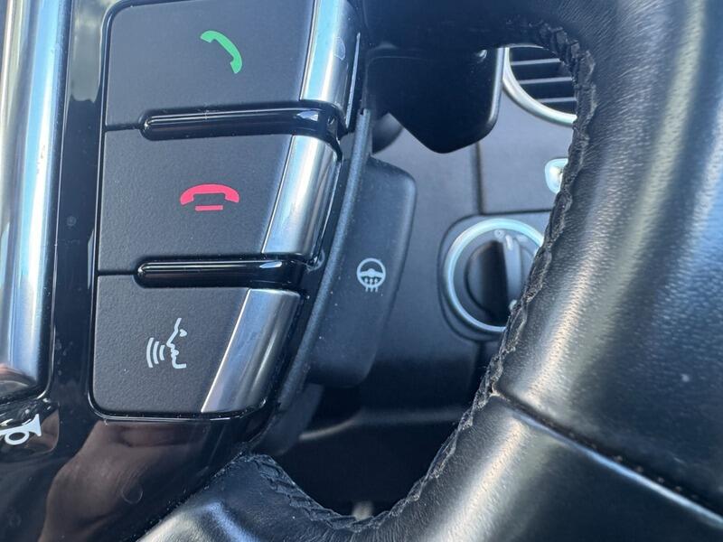 Land Rover Discovery view 48