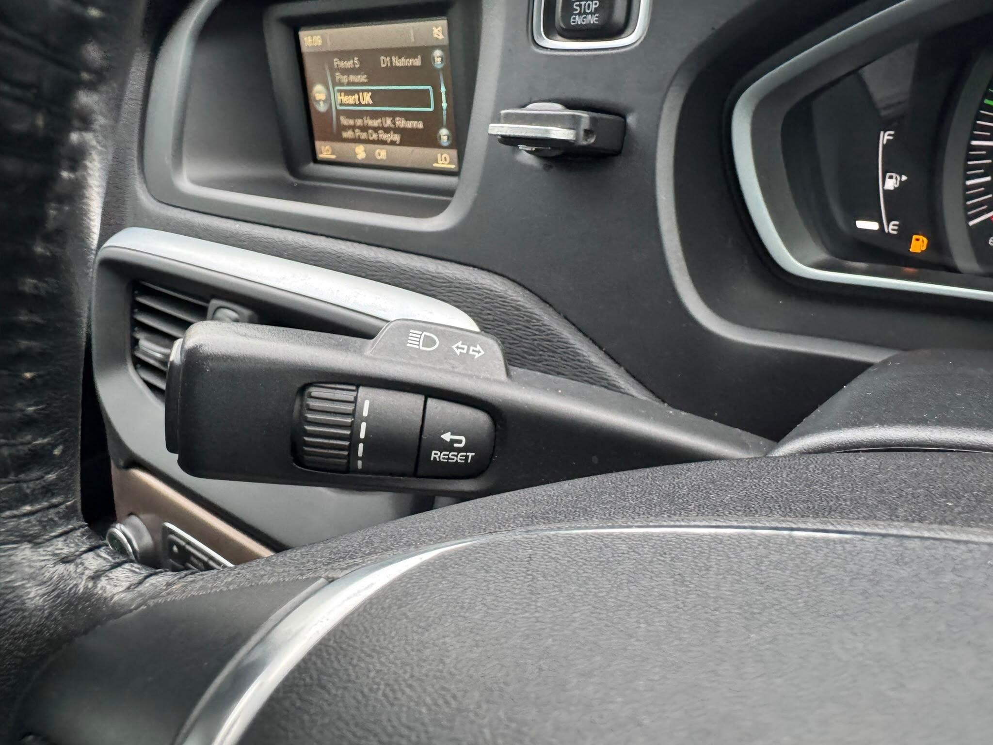 Volvo V40 Cross Country view 72