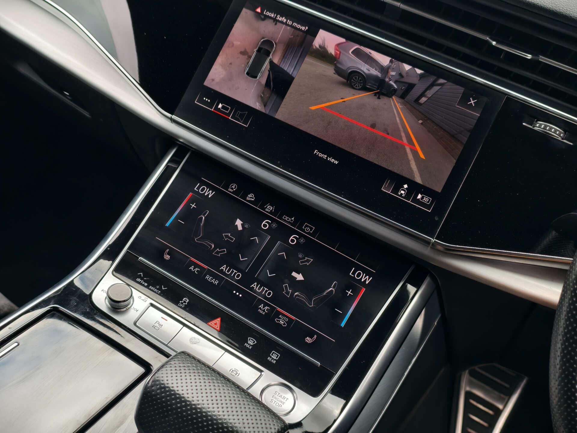 Audi Q8 view 54