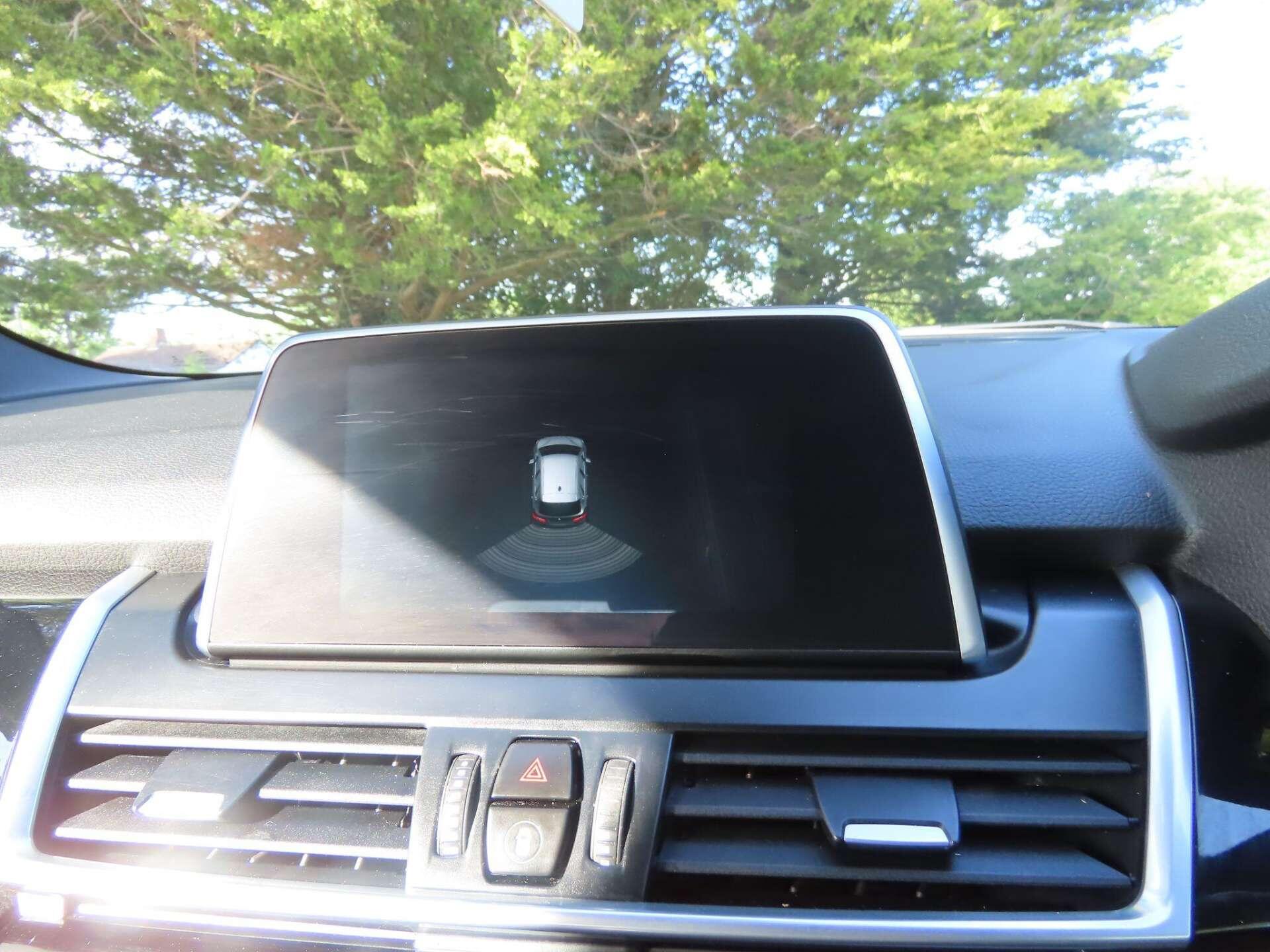 BMW 2 Series view 11