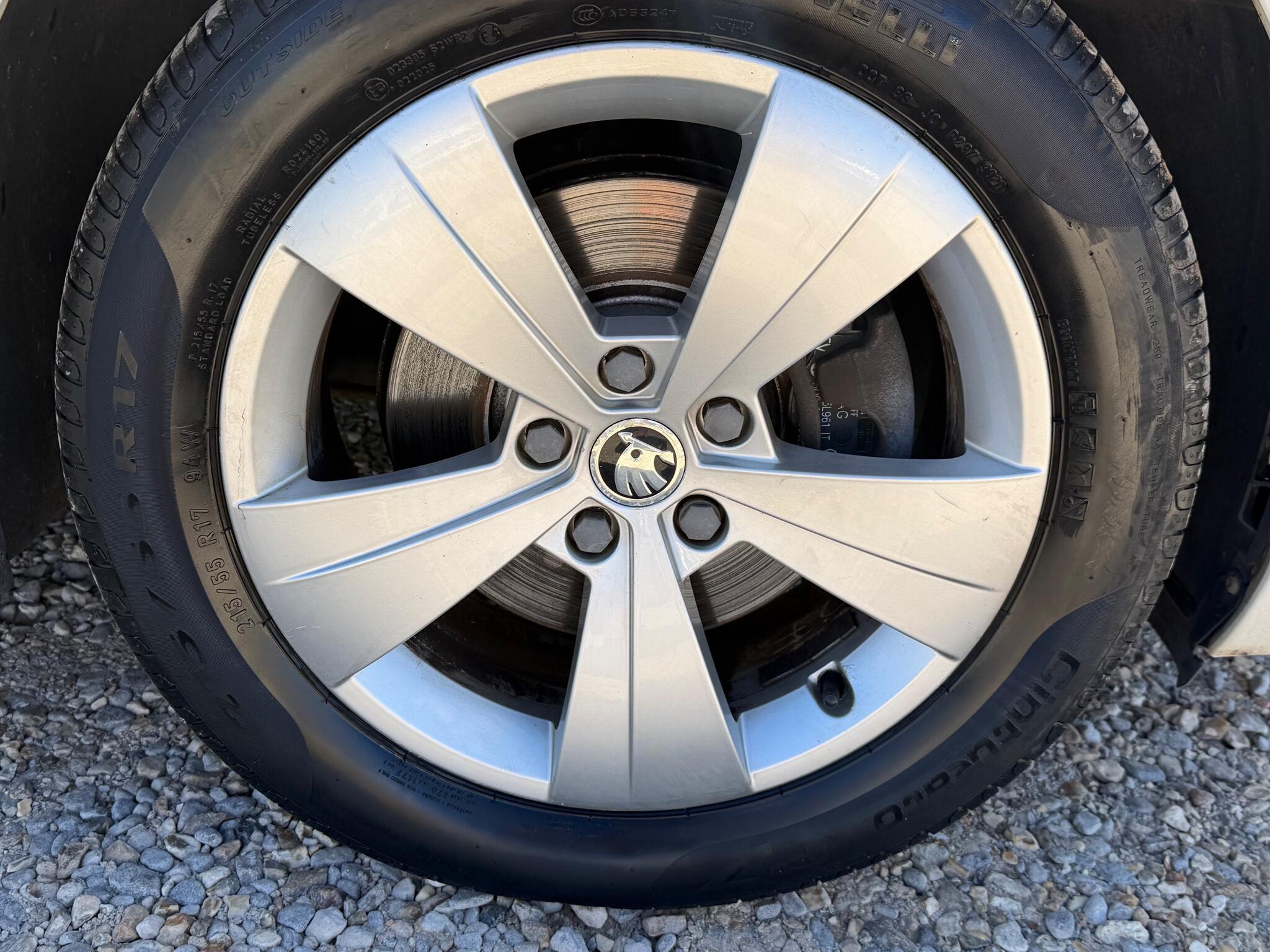 Skoda Superb view 2