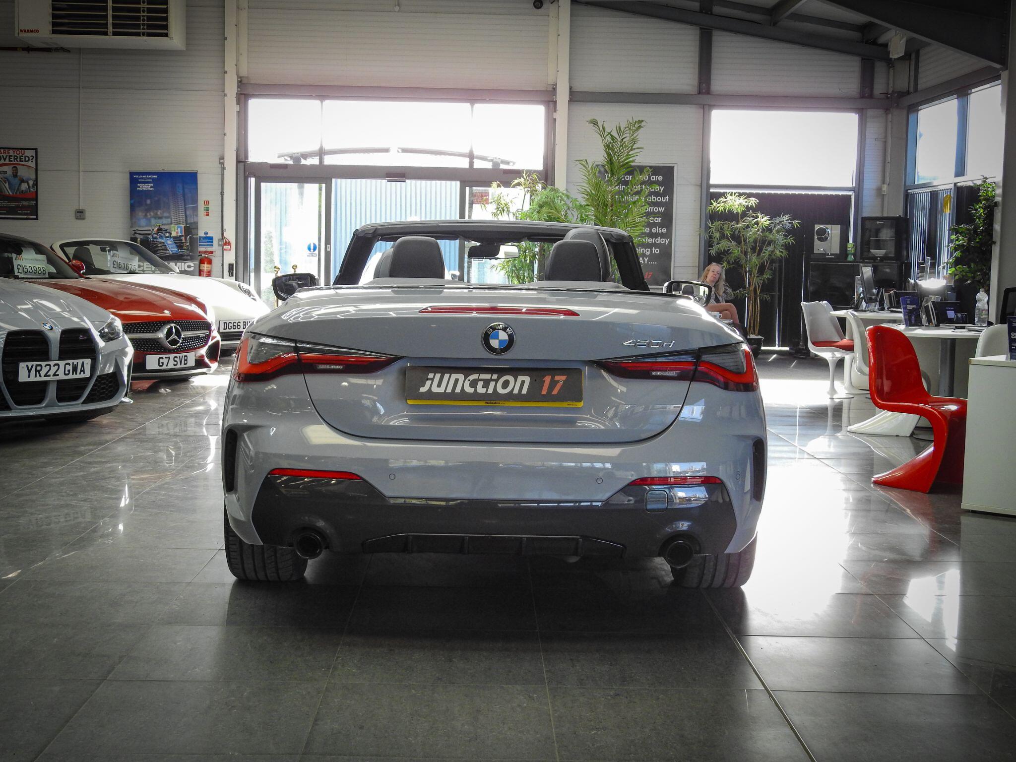 BMW 4 Series view 14
