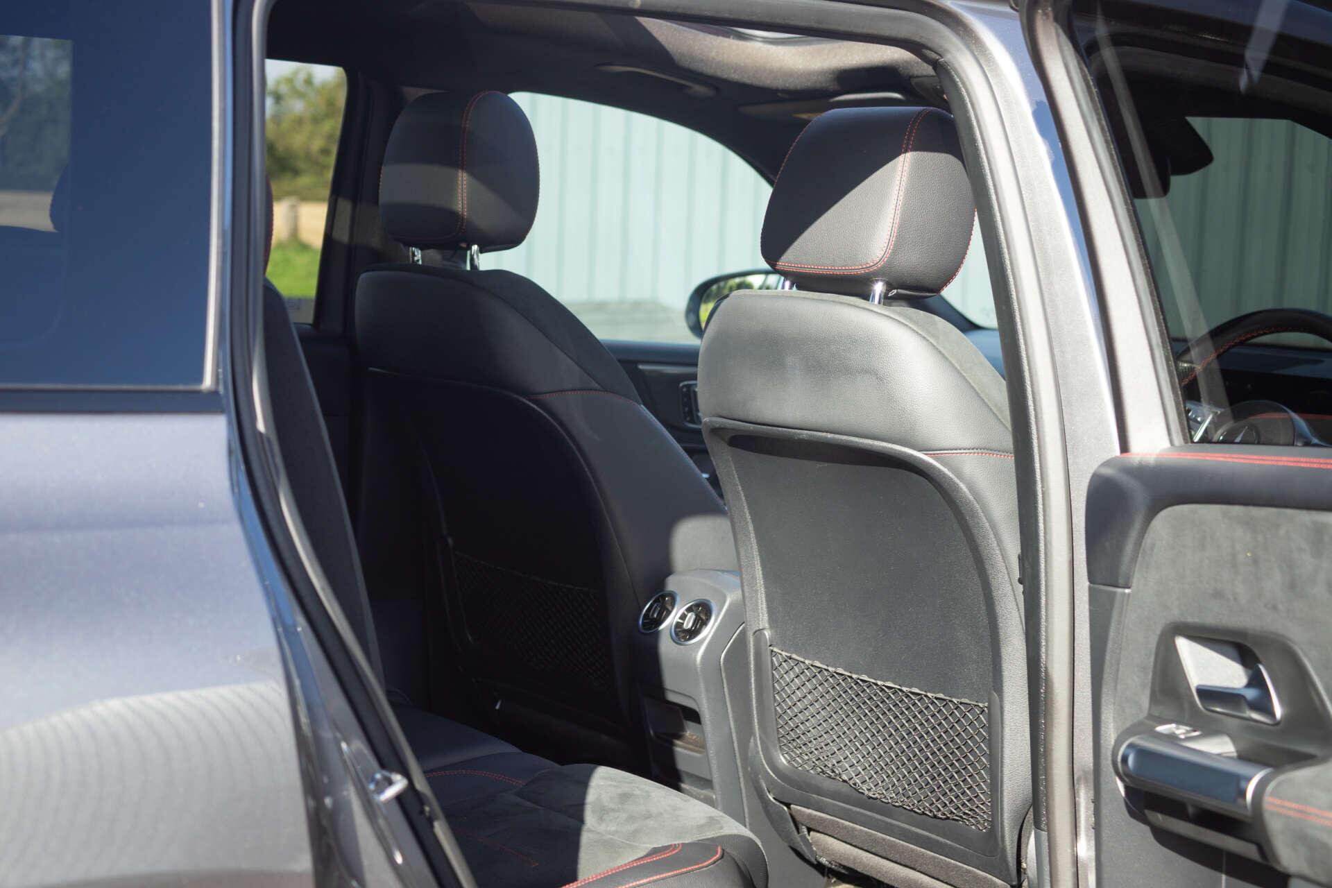 Mercedes-Benz GLB view 36