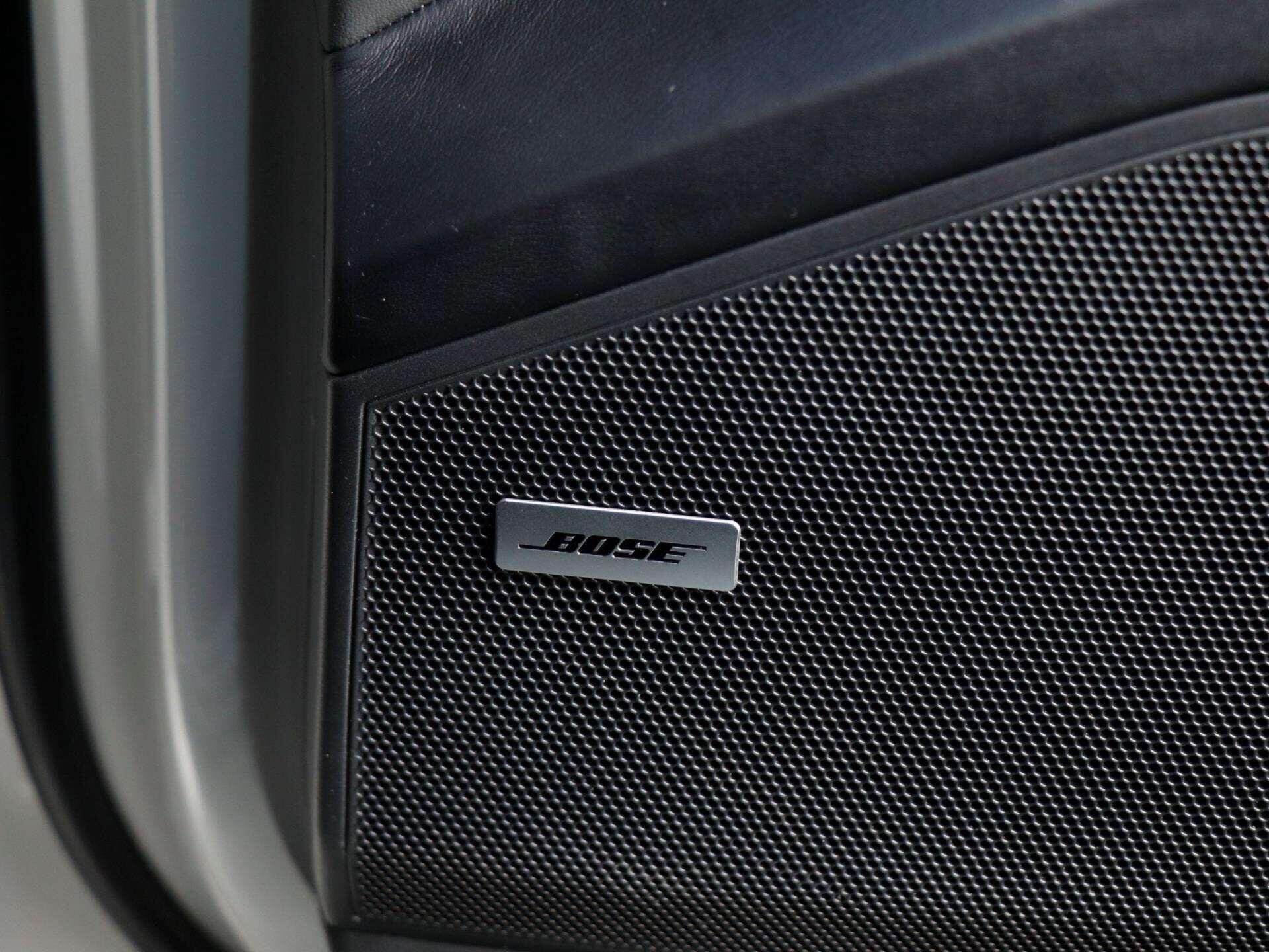 Porsche Cayenne view 22