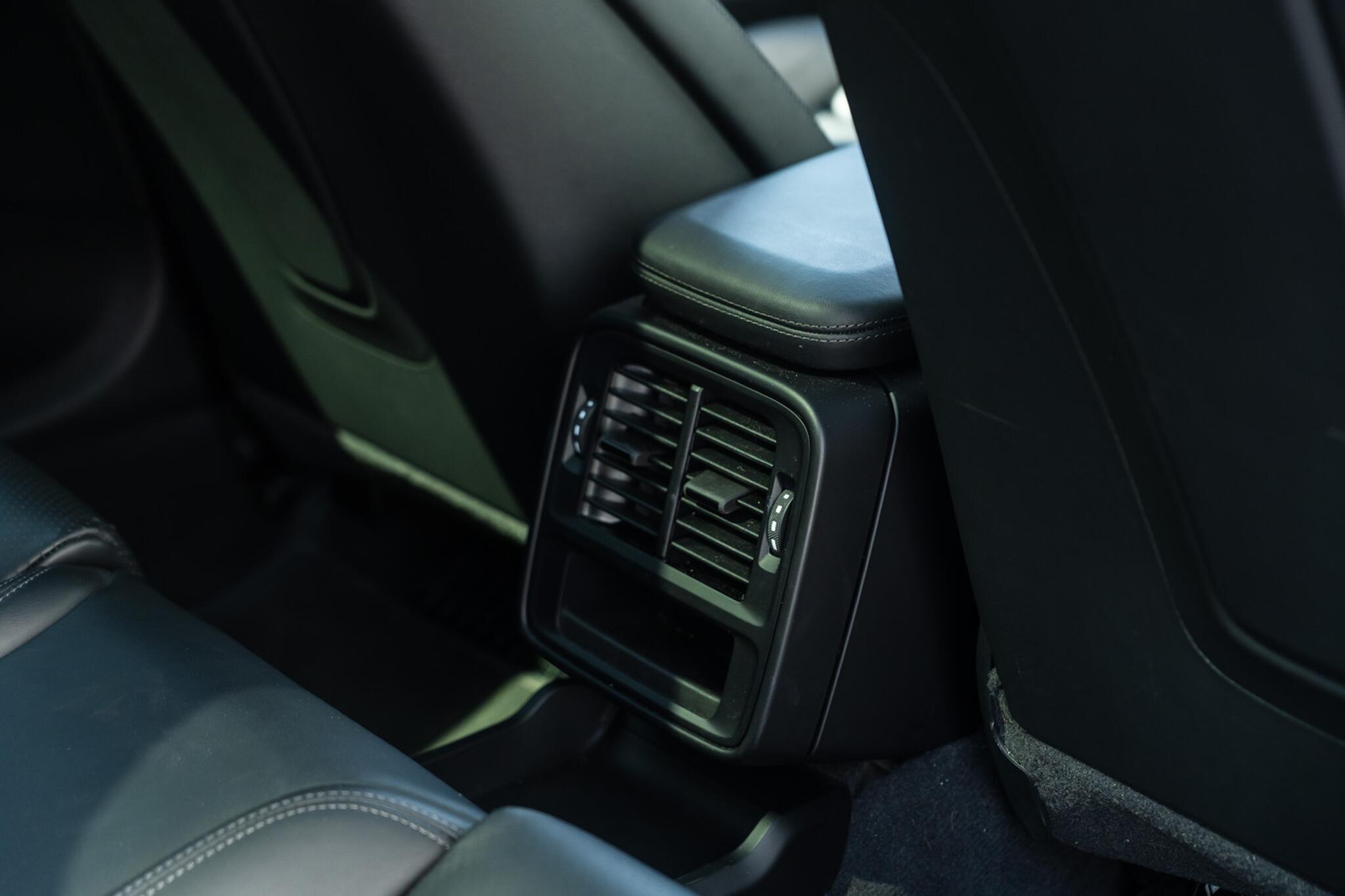 Porsche Taycan view 64