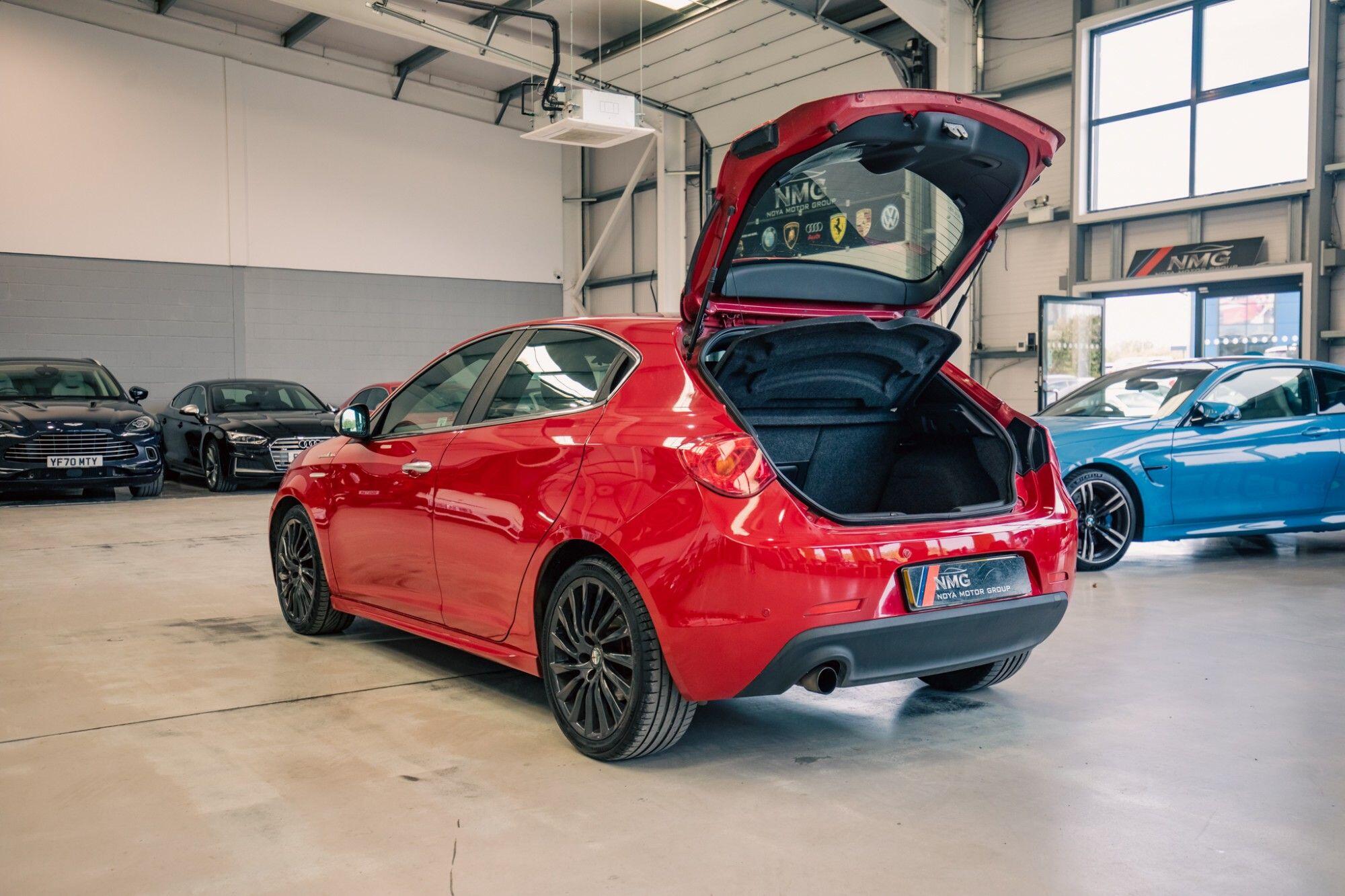 Alfa Romeo Giulietta view 30