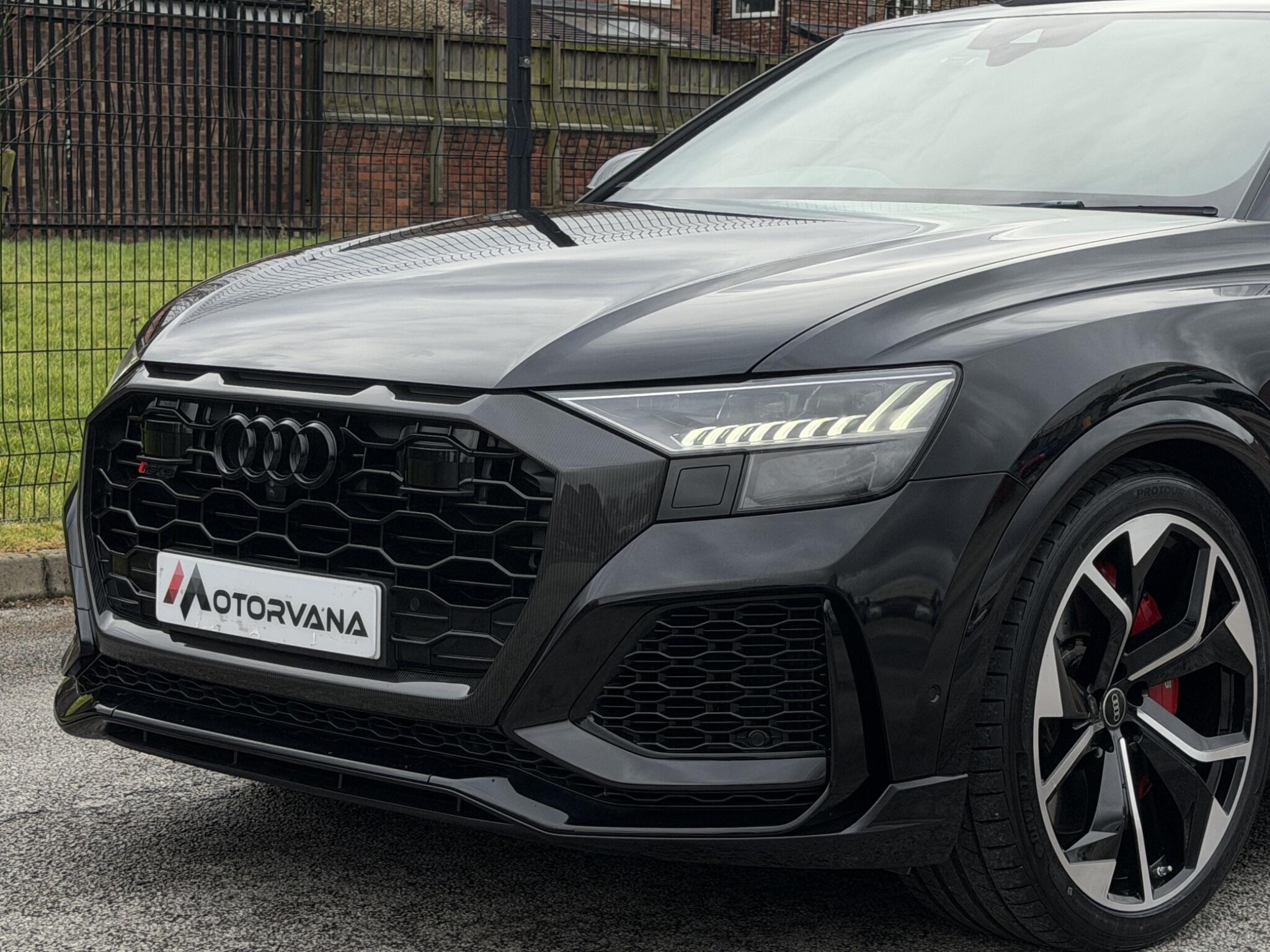 Audi Audi RSQ8 view 9