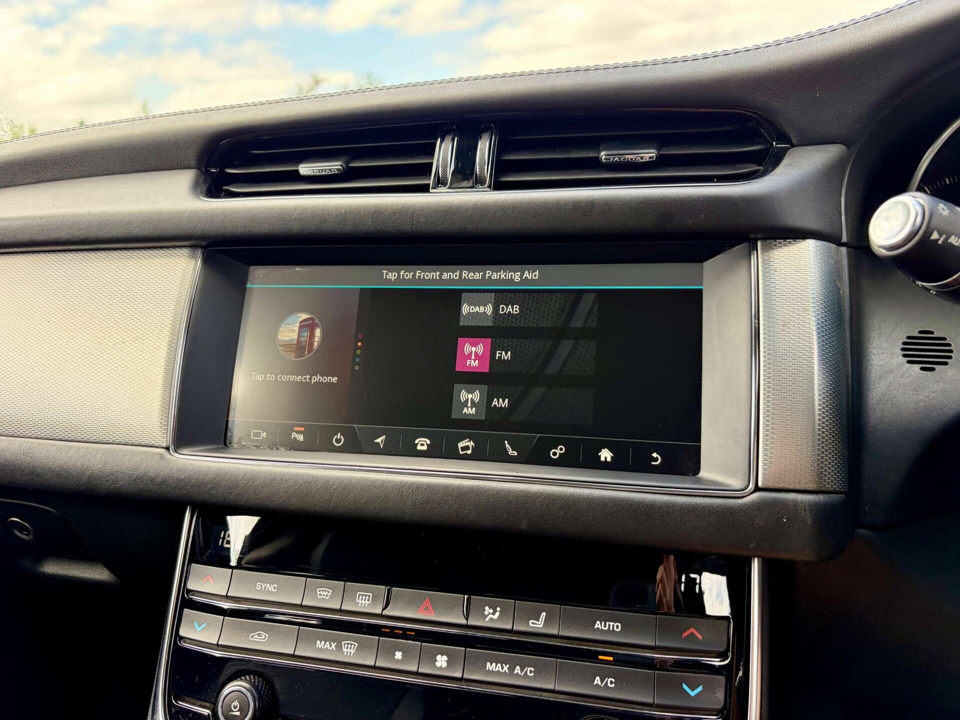 Jaguar XF view 49