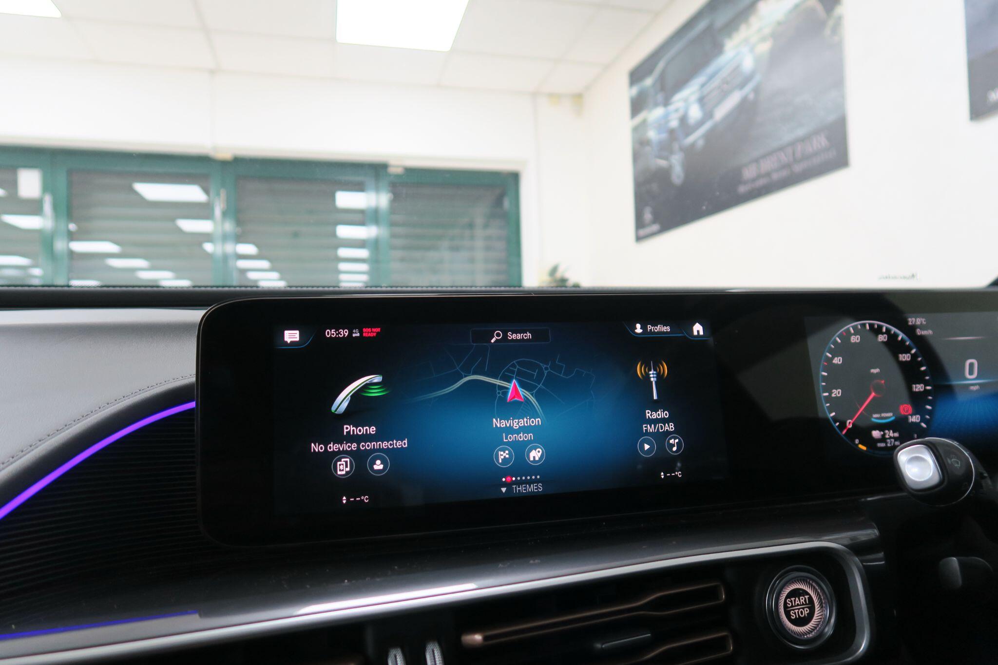 Mercedes-Benz Eqc view 15