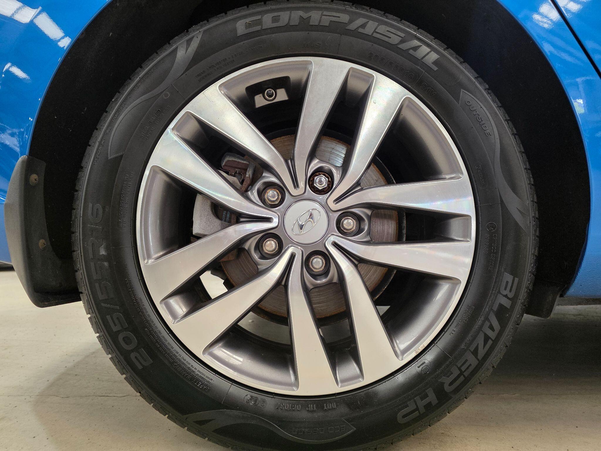 Hyundai i30 view 28