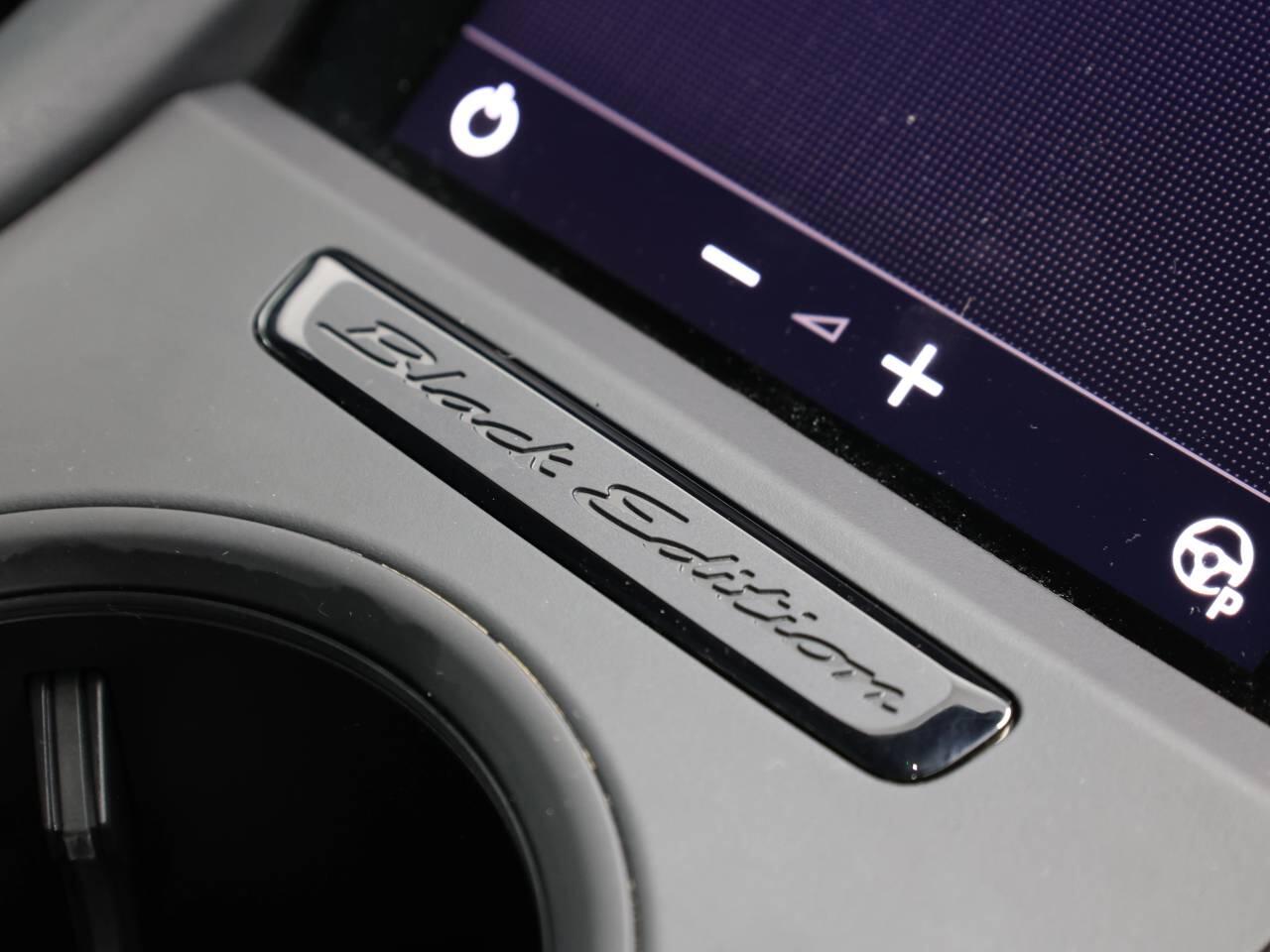 Porsche Taycan view 48