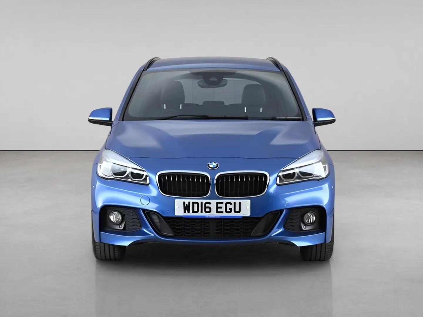 BMW 2 Series view 5