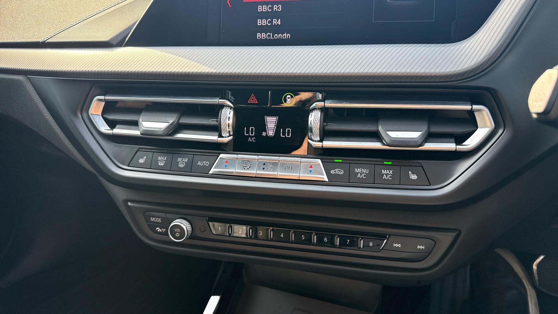 BMW 1 Series view 48
