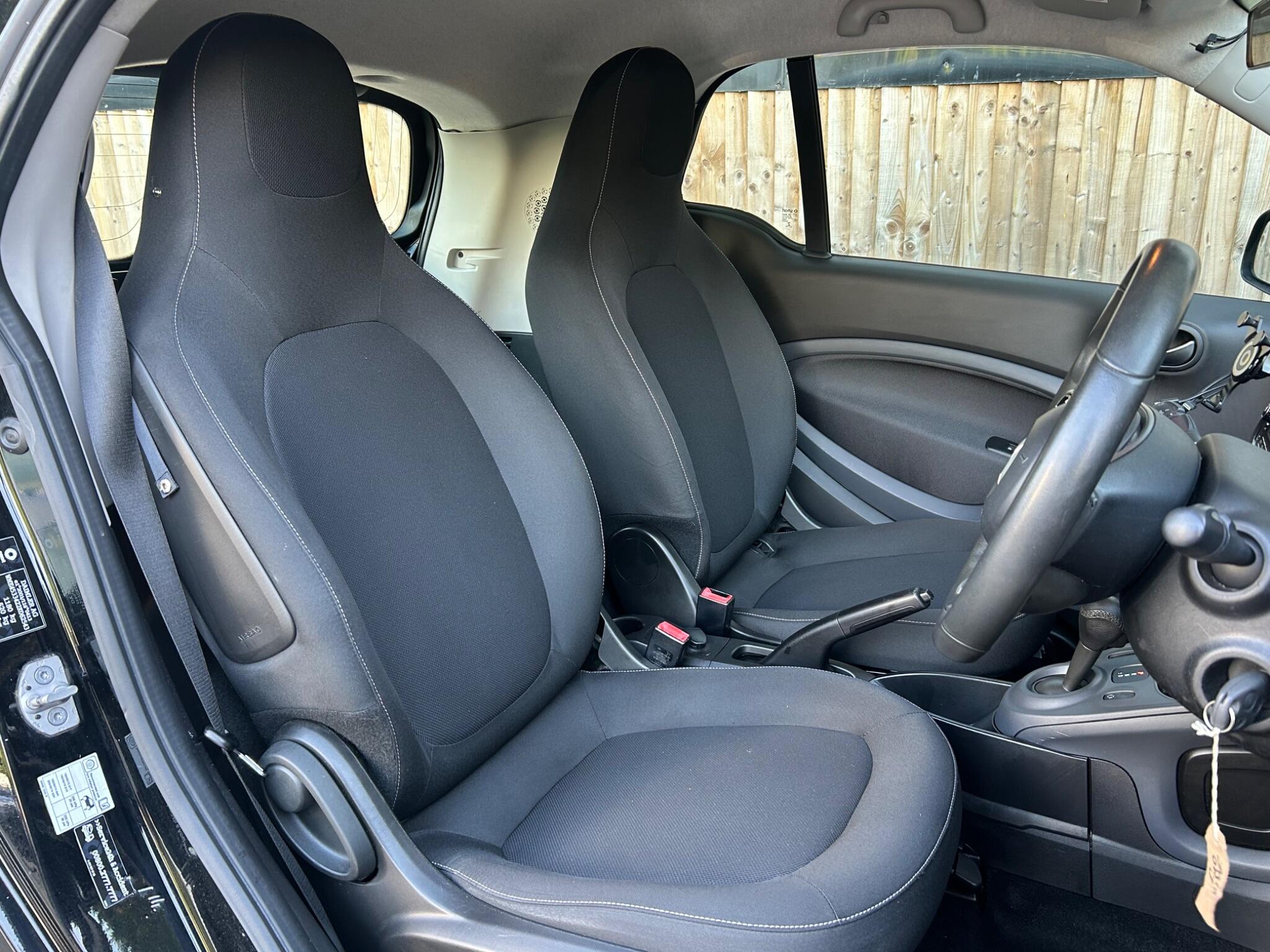 Smart Fortwo view 24