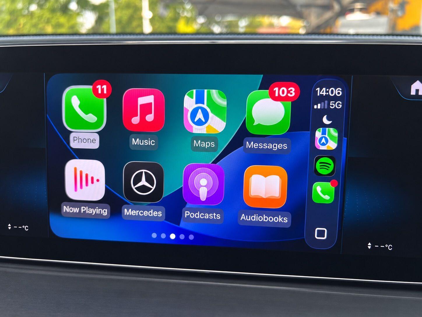 Mercedes-Benz Eqc view 26