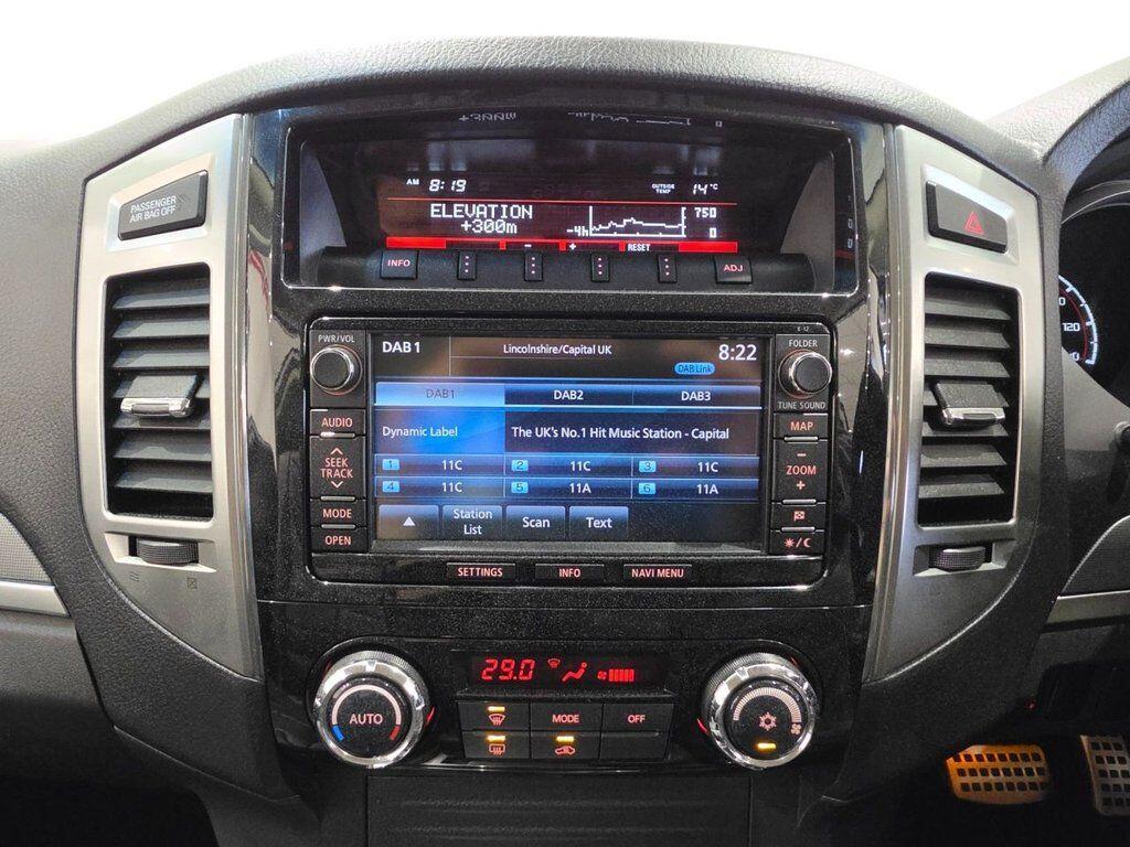 Mitsubishi Shogun view 32