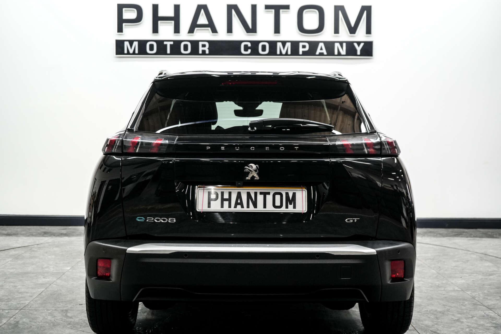 Peugeot e-2008 view 4