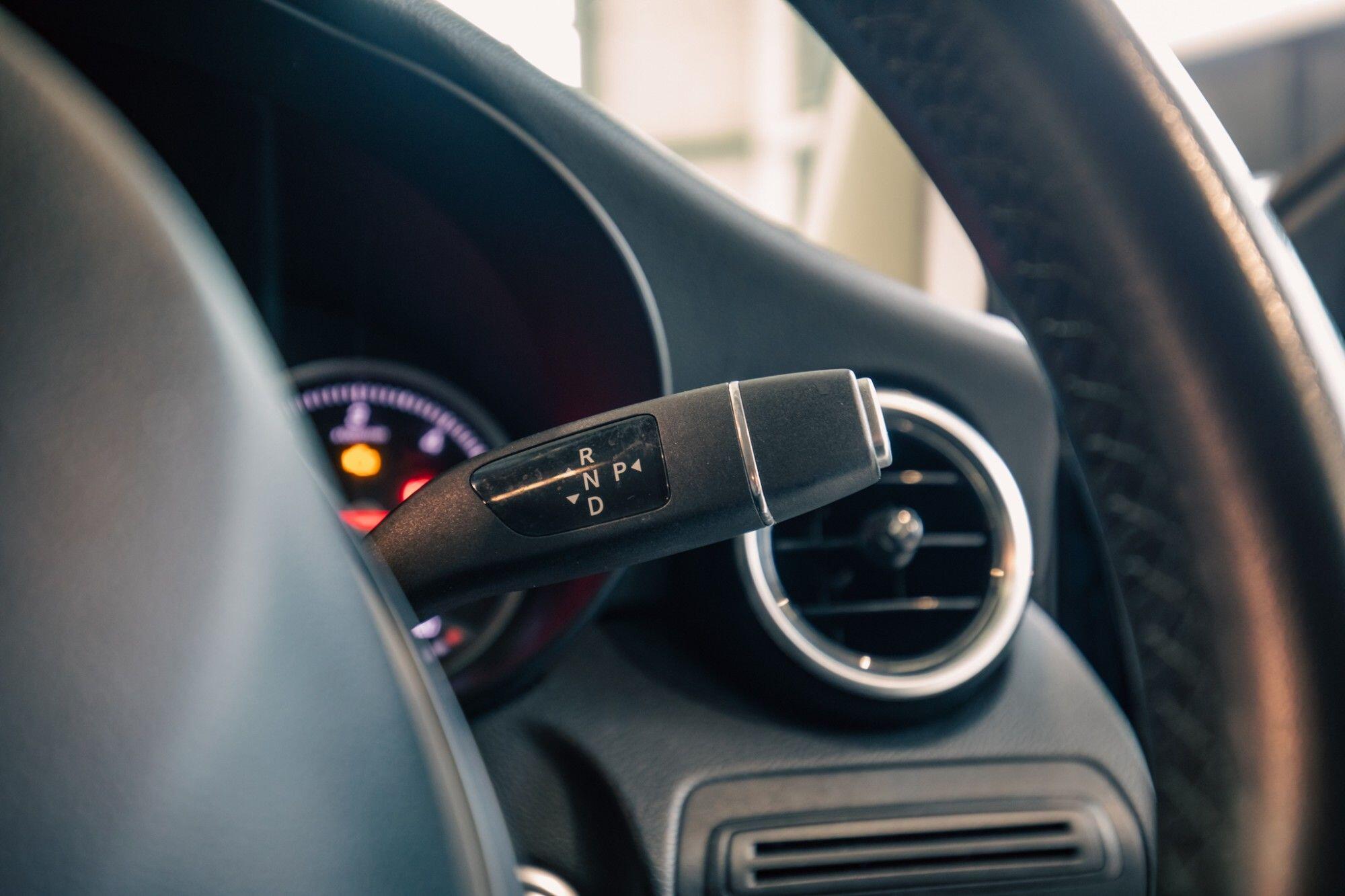 Mercedes-Benz GLC view 16