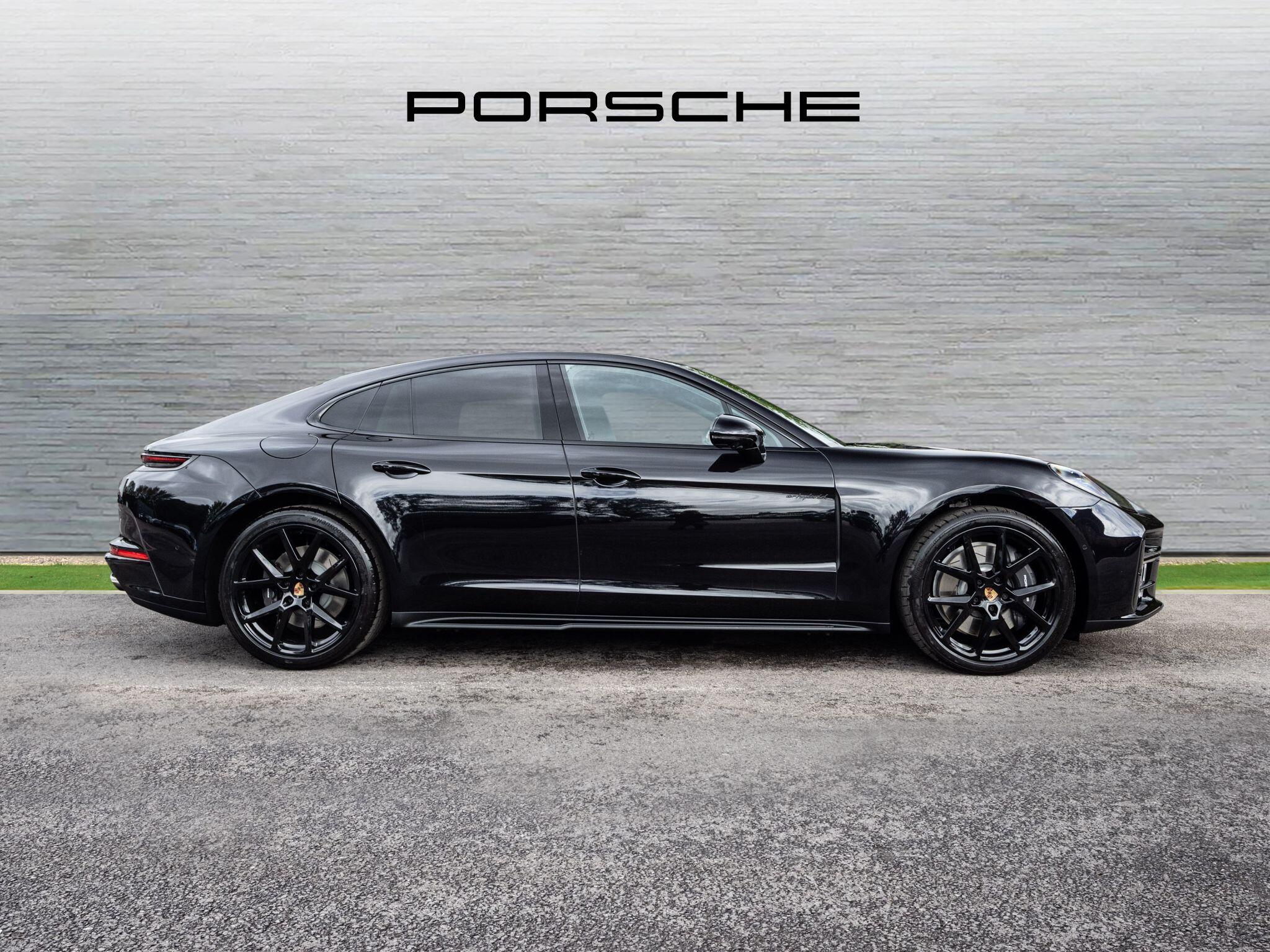 Porsche Panamera view 7