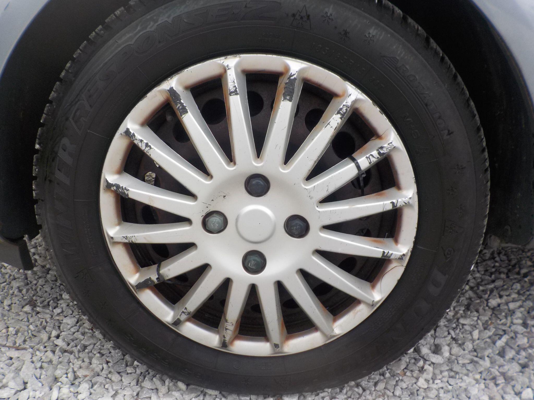 Vauxhall Corsa 1.4i 16v Club 5dr