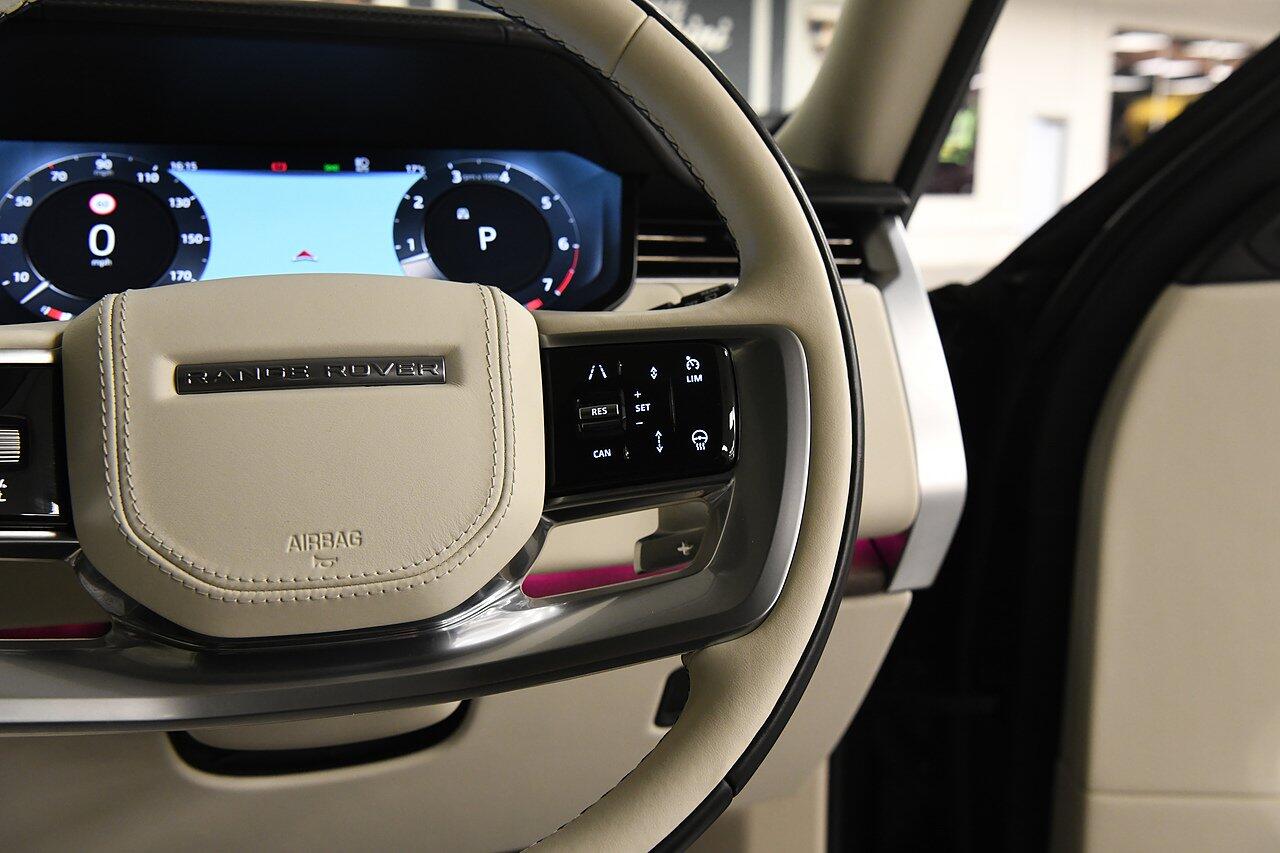 Land Rover Range Rover view 23