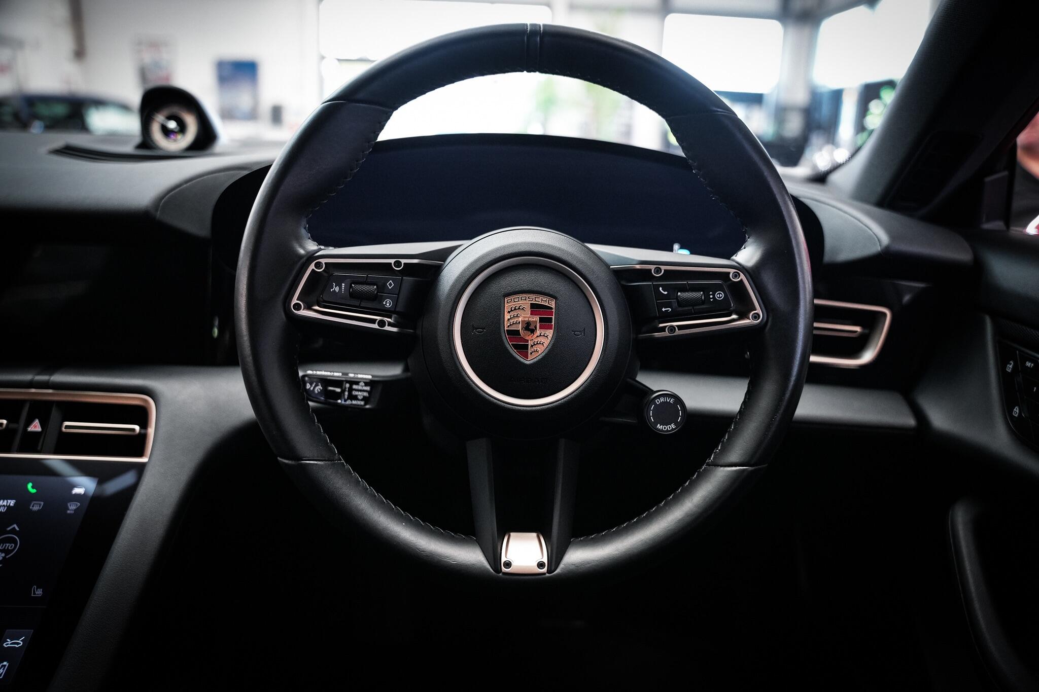Porsche Taycan view 19