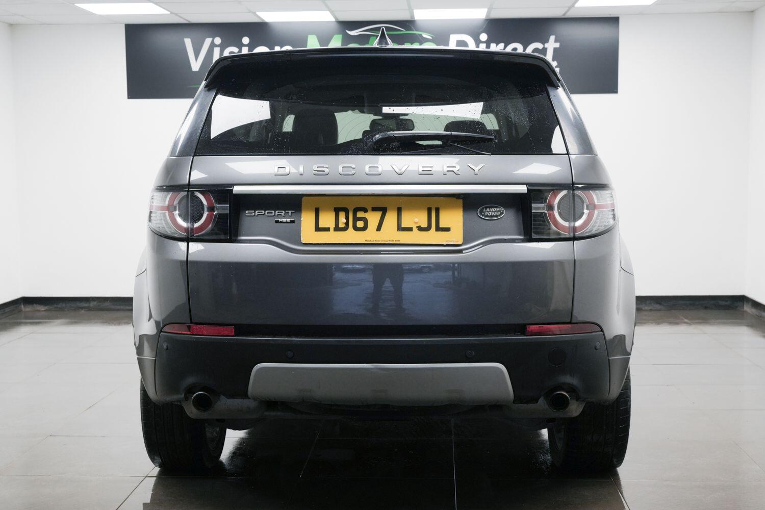 Land Rover Discovery Sport view 2