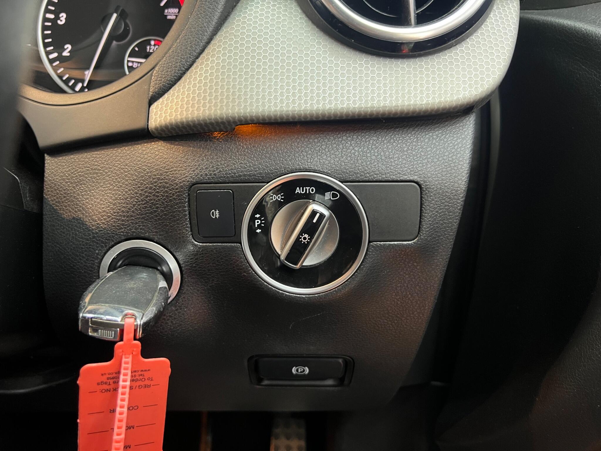 Mercedes-Benz B Class view 24