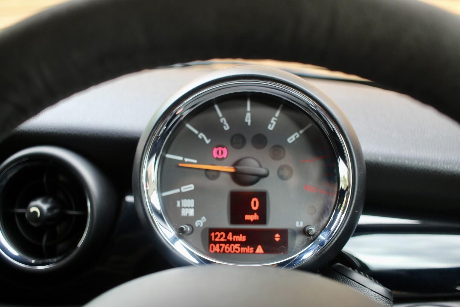 MINI Coupe view 21