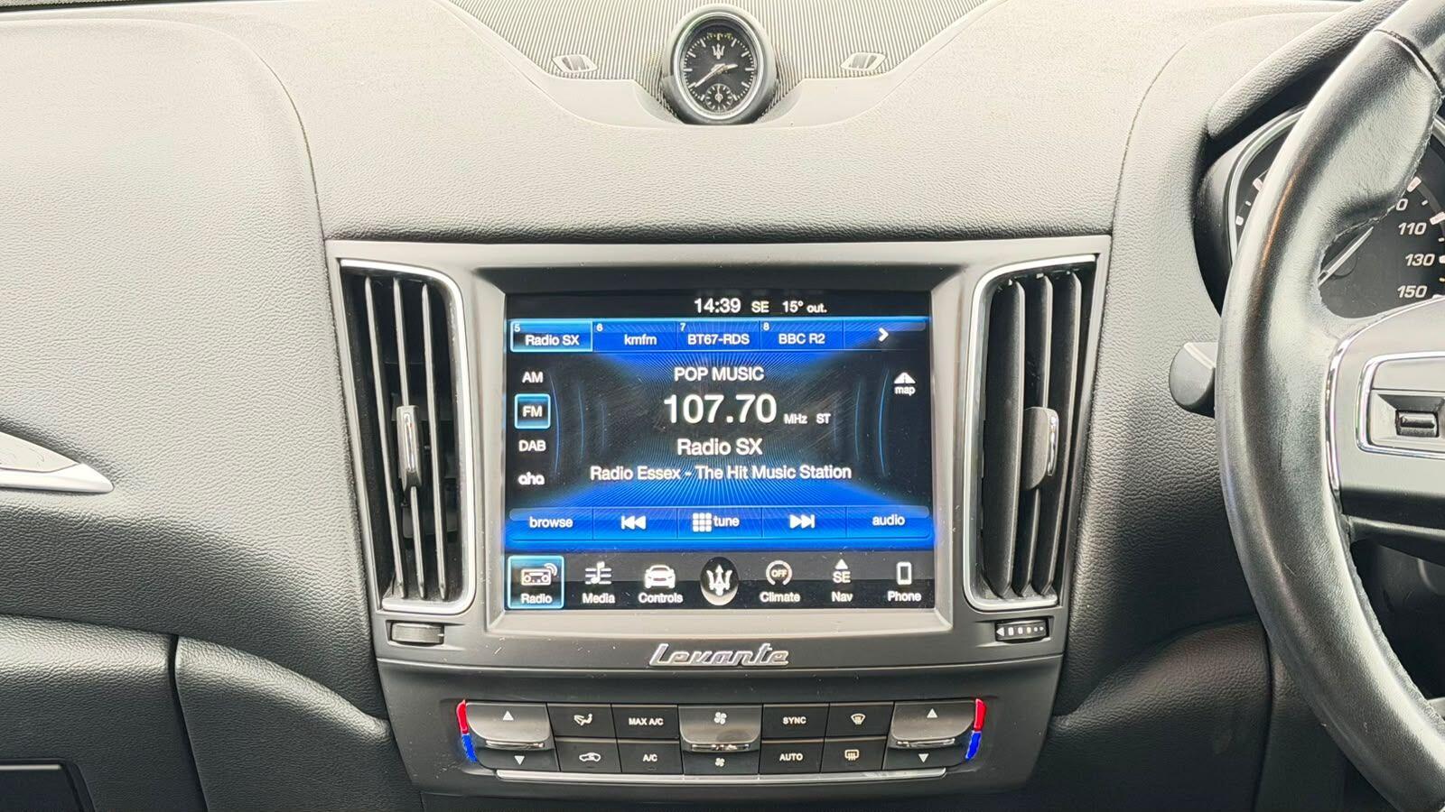 Maserati Levante view 21