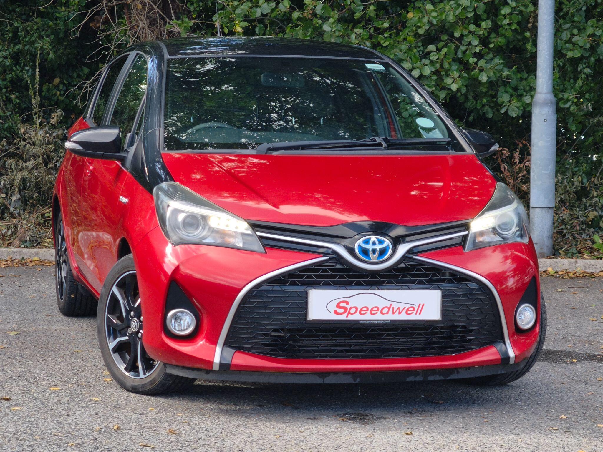 2016 Toyota Yaris in Red for sale