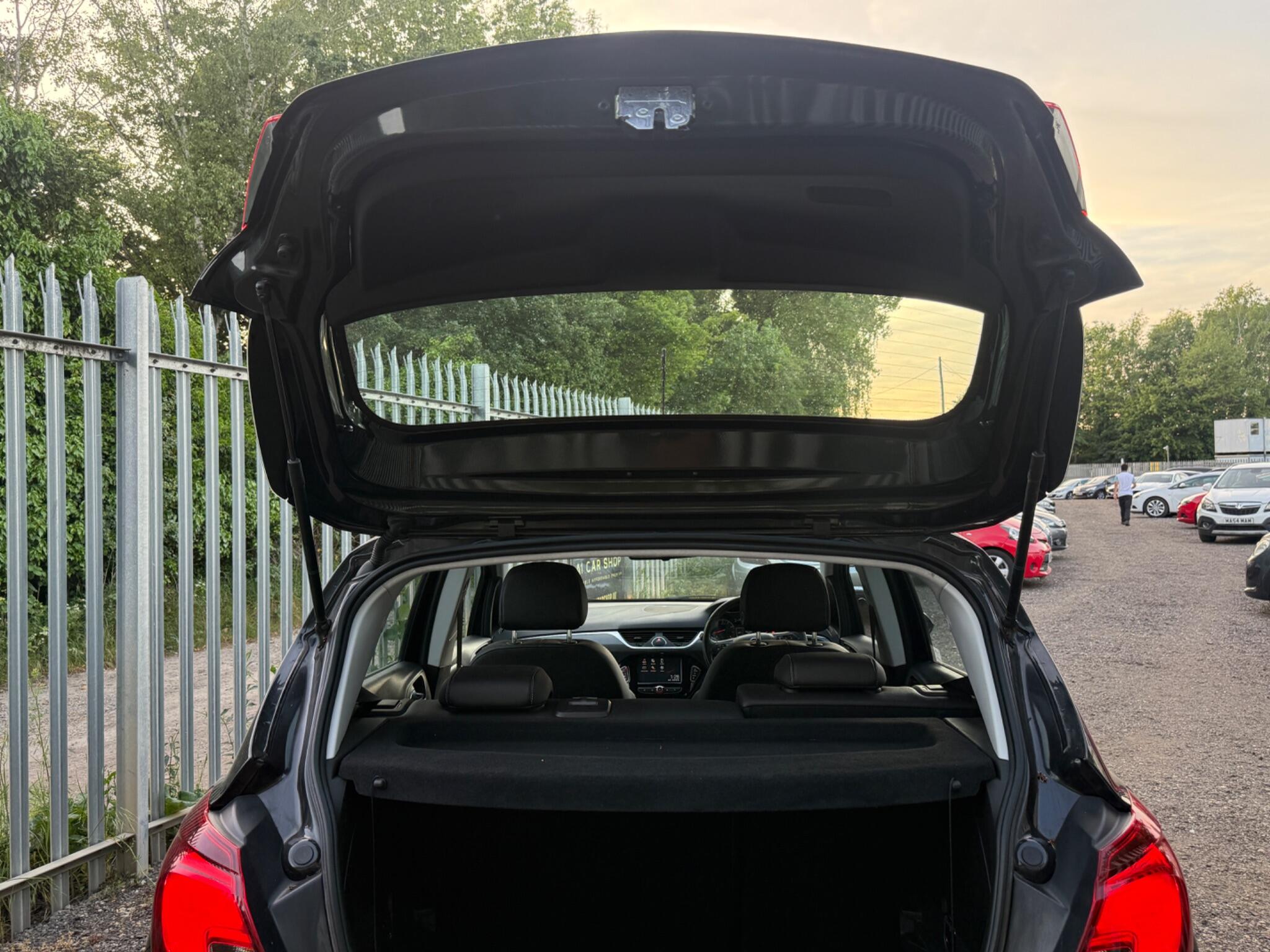 2016 Vauxhall Corsa image 39