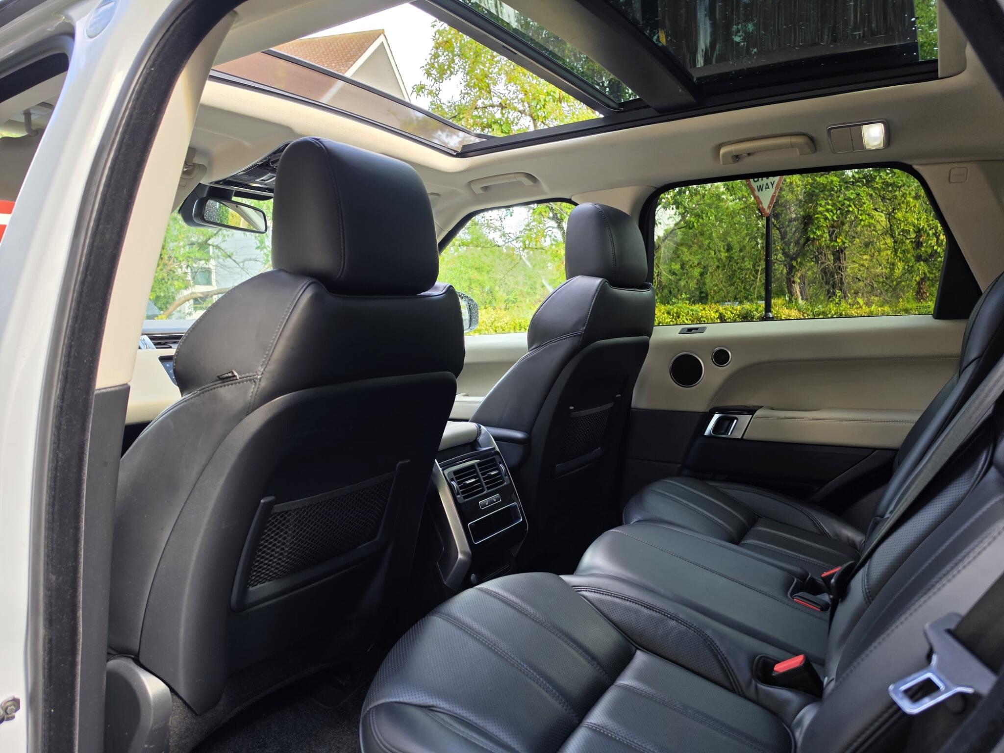 Land Rover Range Rover Sport view 12