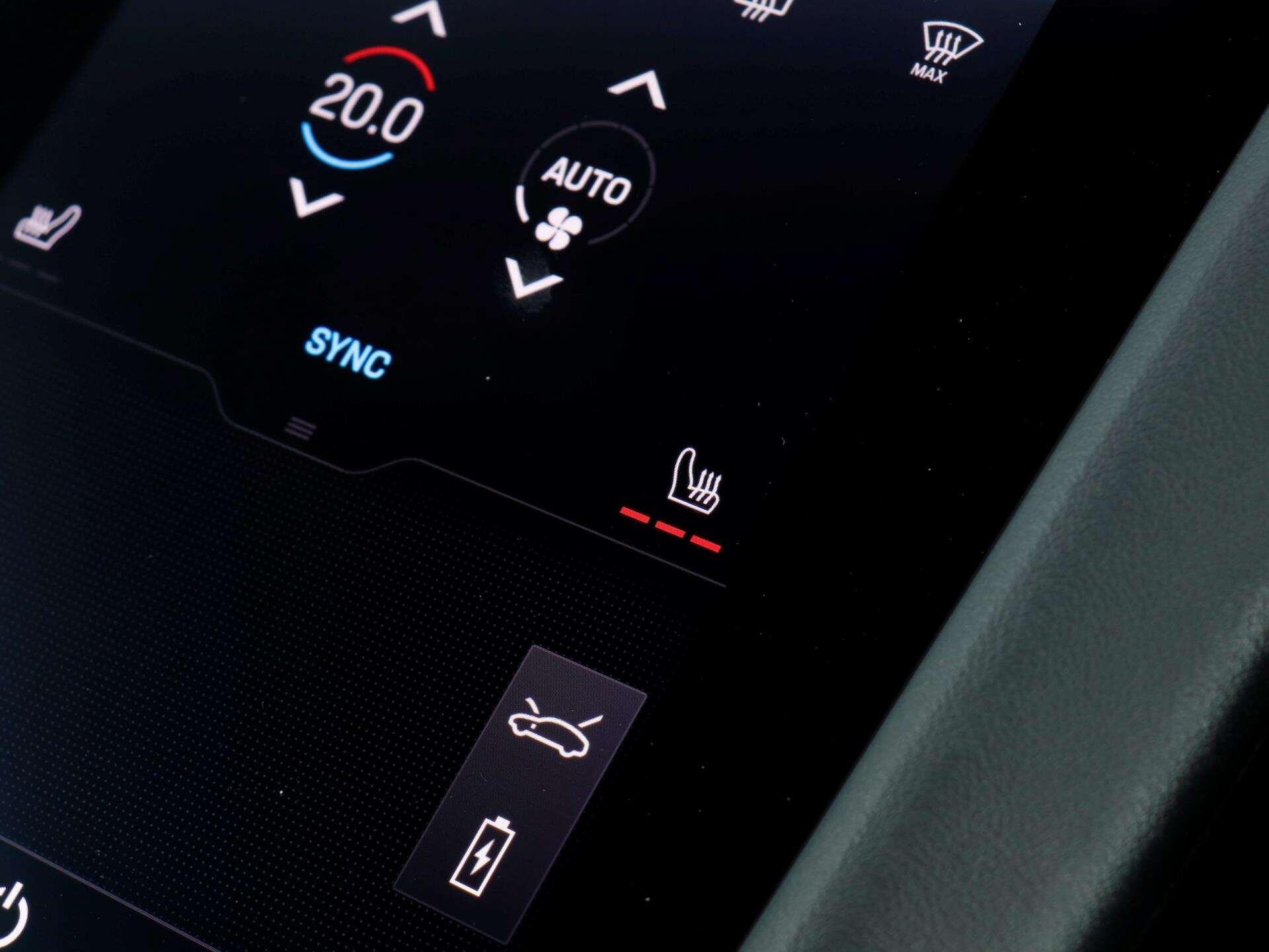 Porsche Taycan view 18