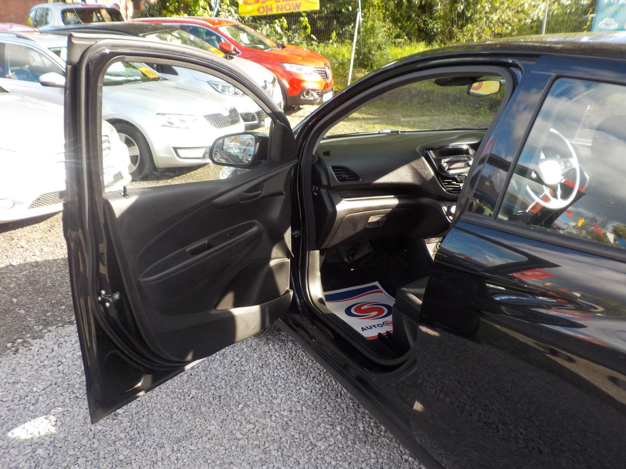 Vauxhall Viva 1.0i ecoFLEX SE Euro 6 5dr