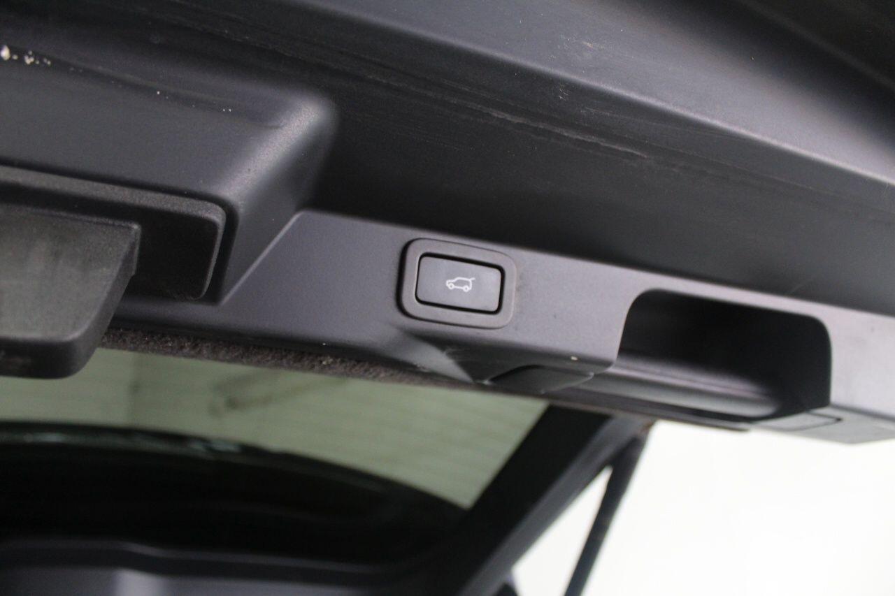 Land Rover Range Rover Sport view 26